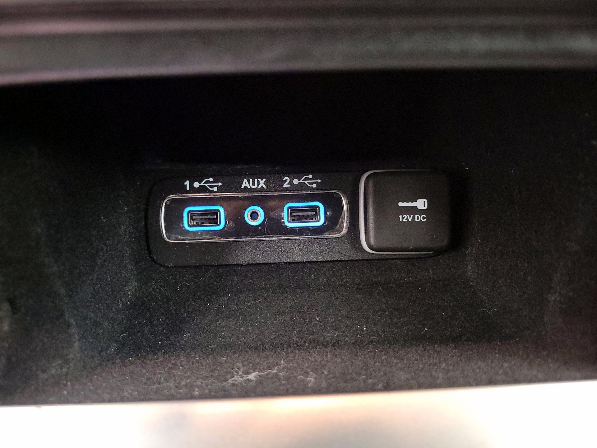 Thumbnail: 2021 Jeep Grand Cherokee - 18