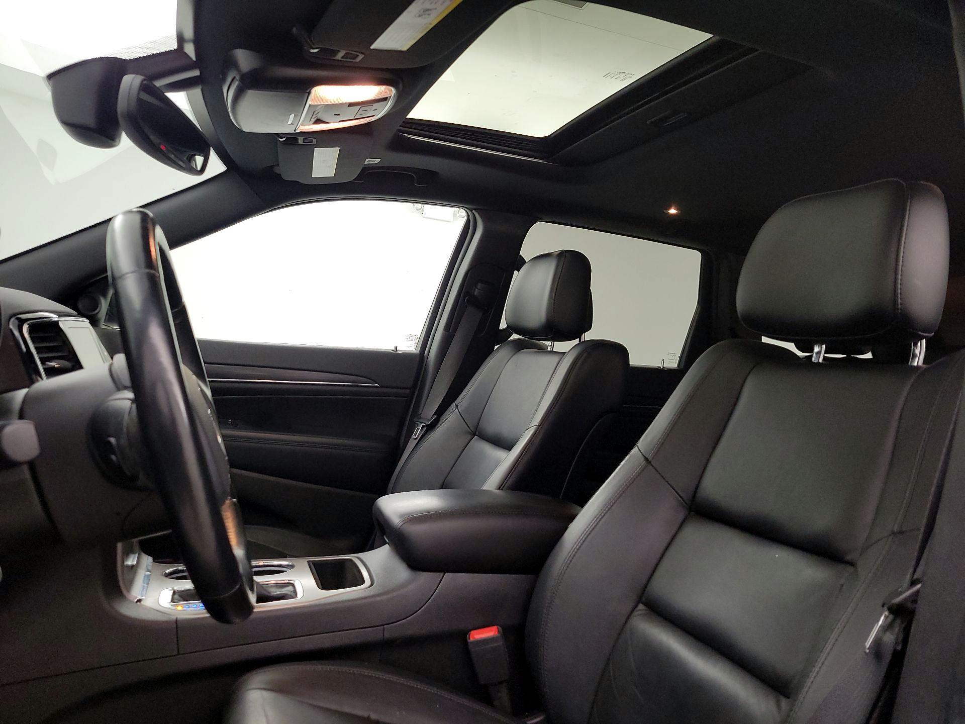 Thumbnail: 2021 Jeep Grand Cherokee - 19