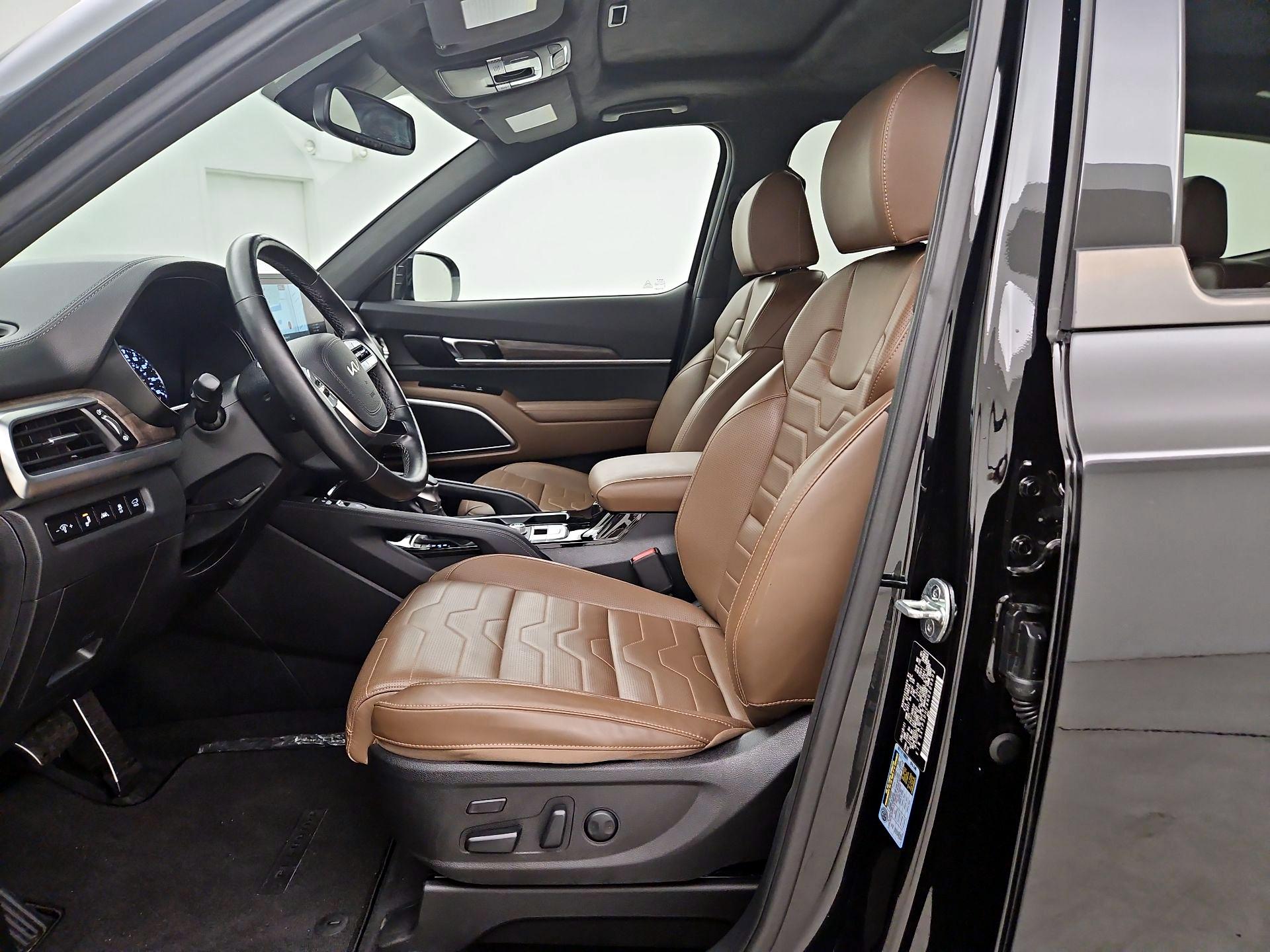 Thumbnail: 2022 Kia Telluride - 11