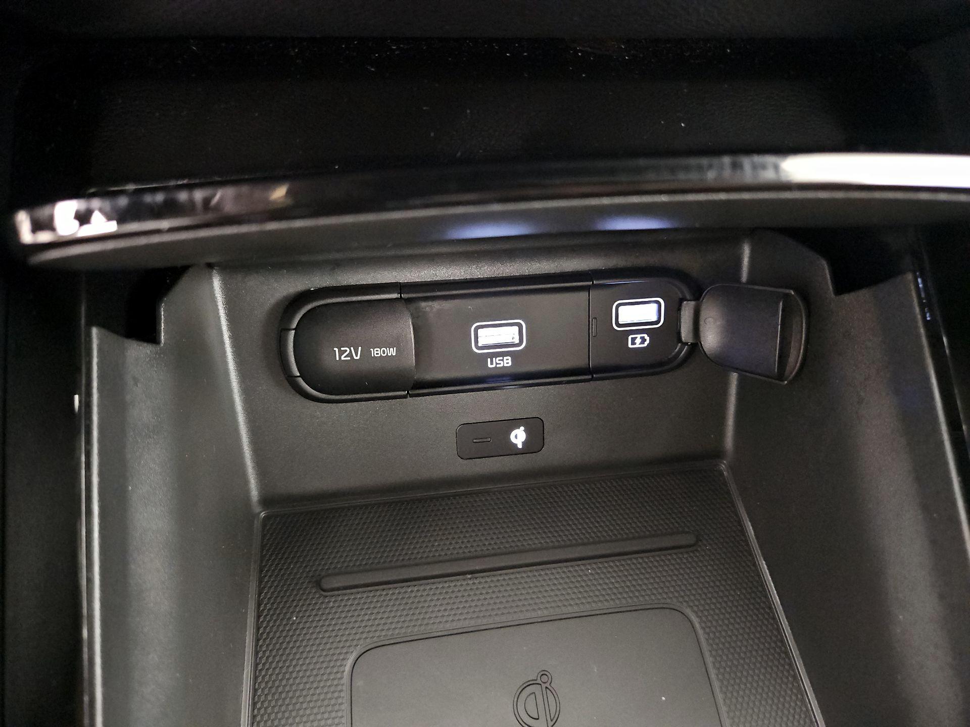 Thumbnail: 2022 Kia Telluride - 19