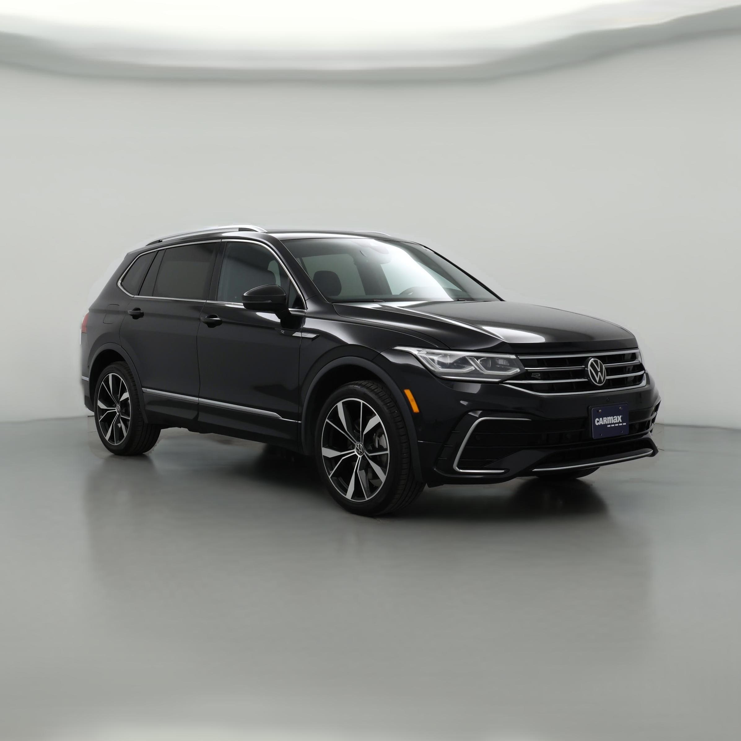 Thumbnail: 2022 Volkswagen Tiguan - 1