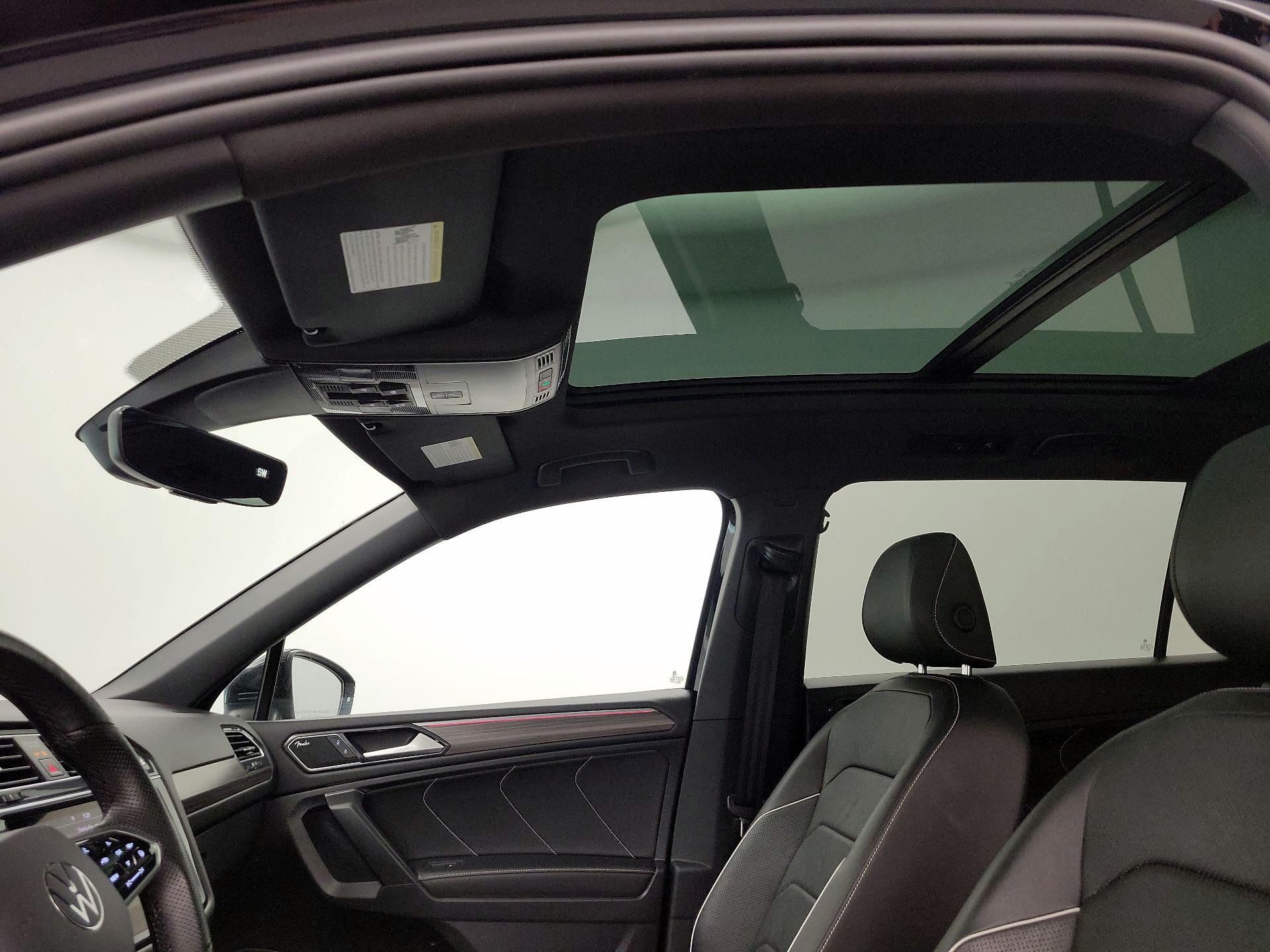 Thumbnail: 2022 Volkswagen Tiguan - 20