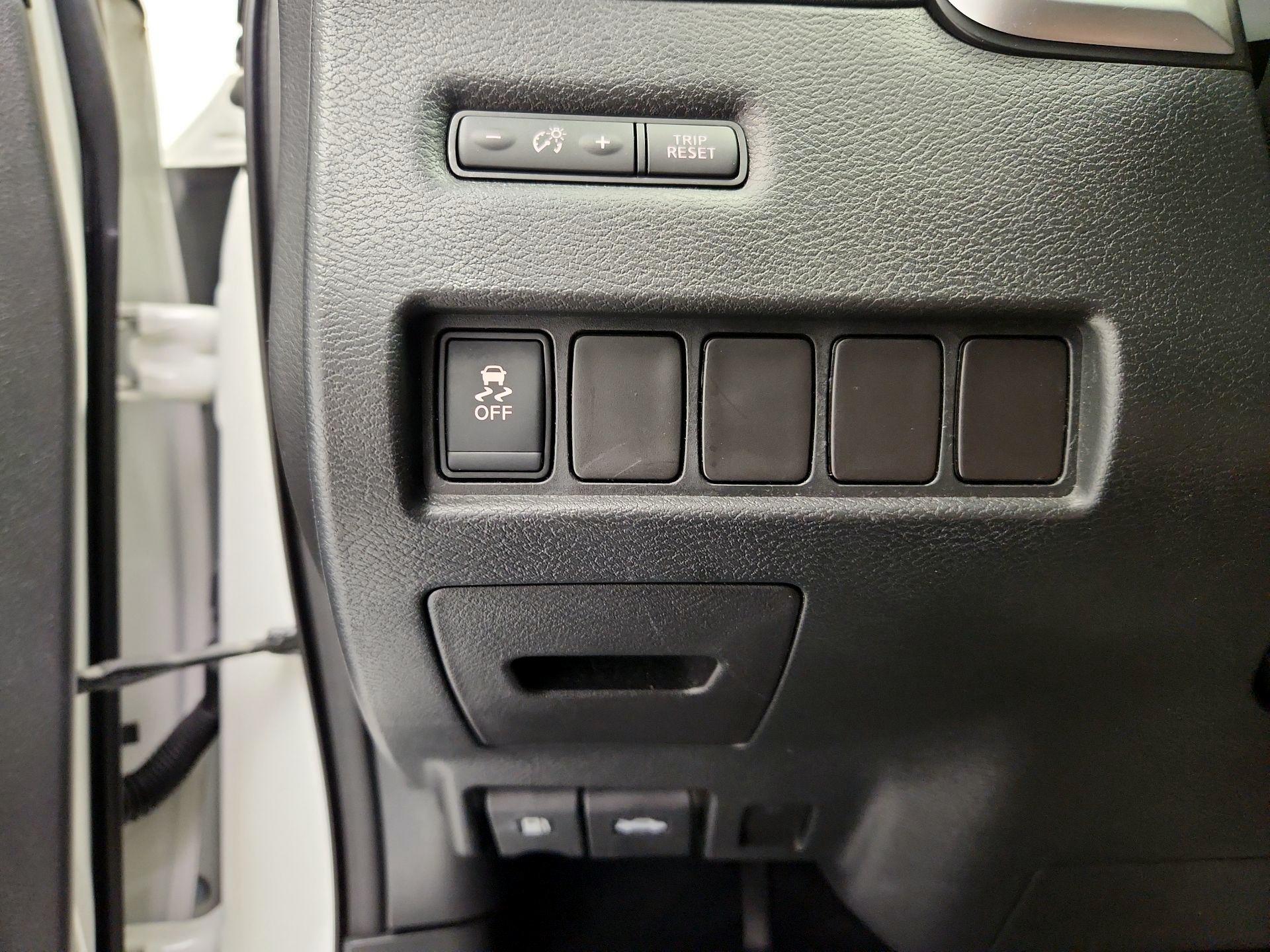 Thumbnail: 2015 Nissan Murano - 13