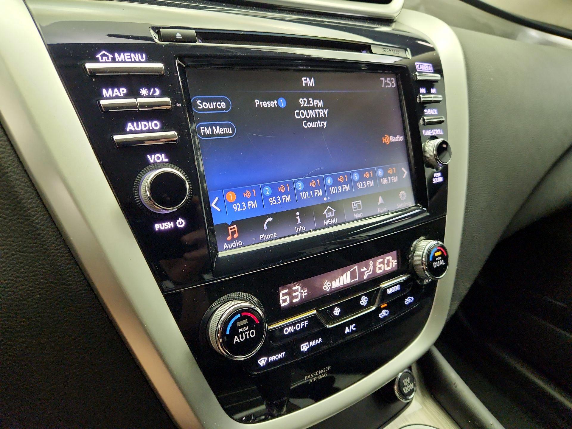 Thumbnail: 2015 Nissan Murano - 16