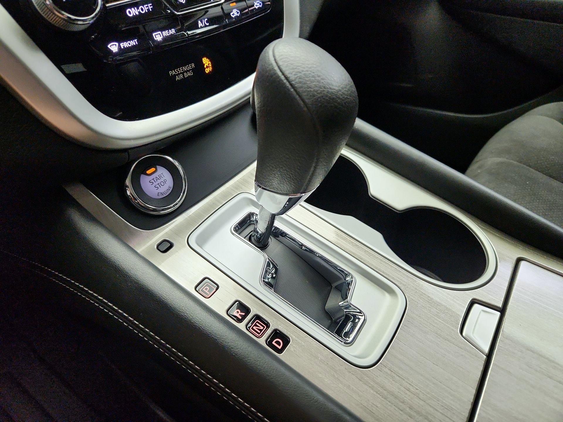 Thumbnail: 2015 Nissan Murano - 18