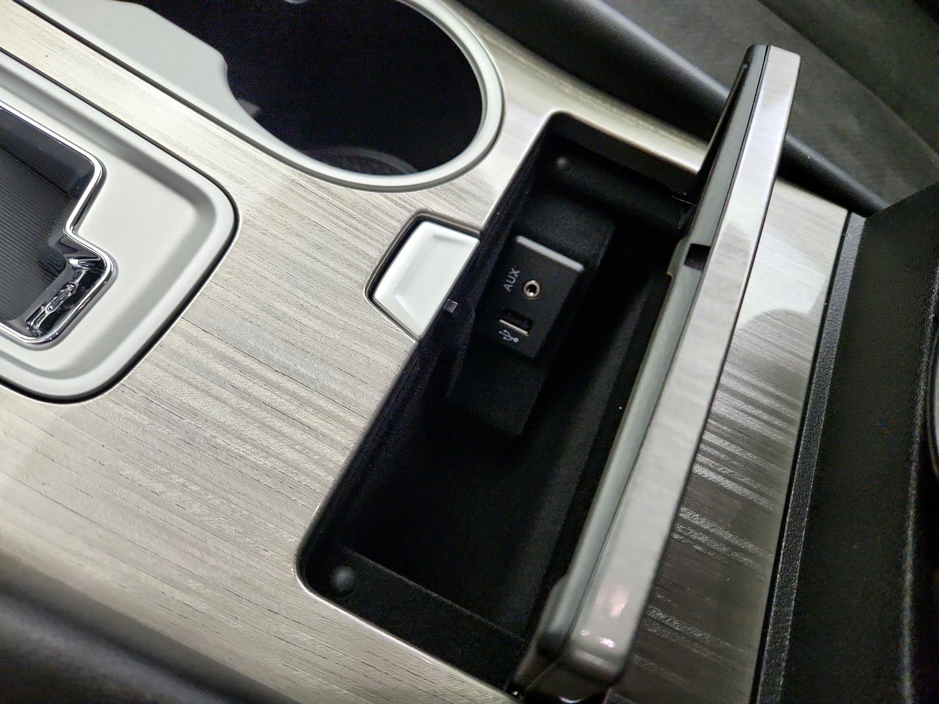 Thumbnail: 2015 Nissan Murano - 19