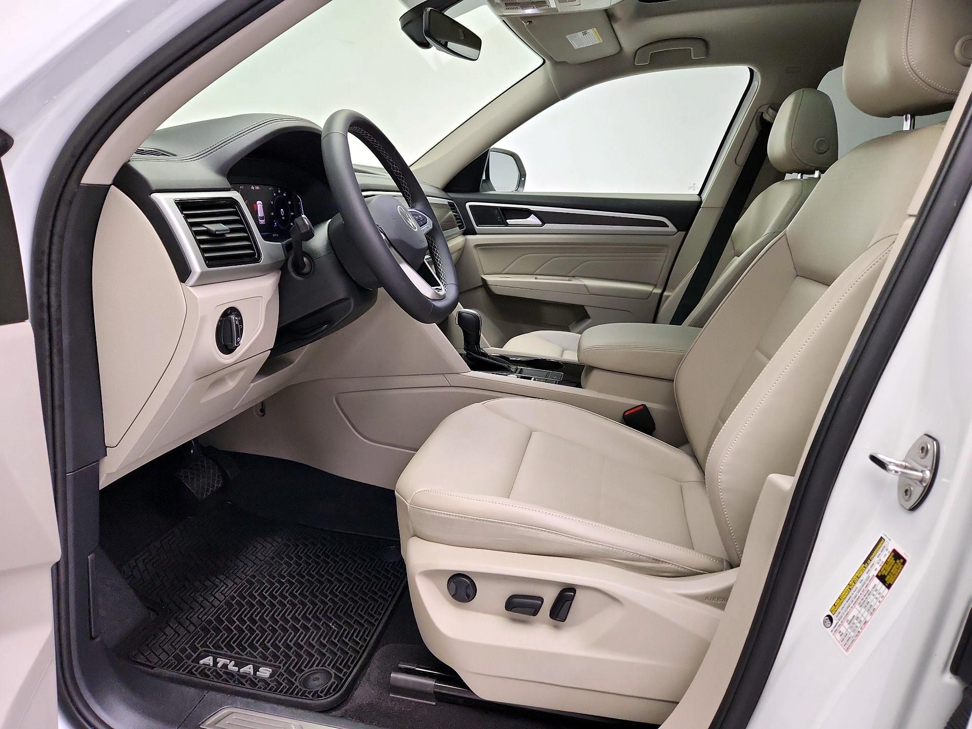 Thumbnail: 2022 Volkswagen Atlas - 11