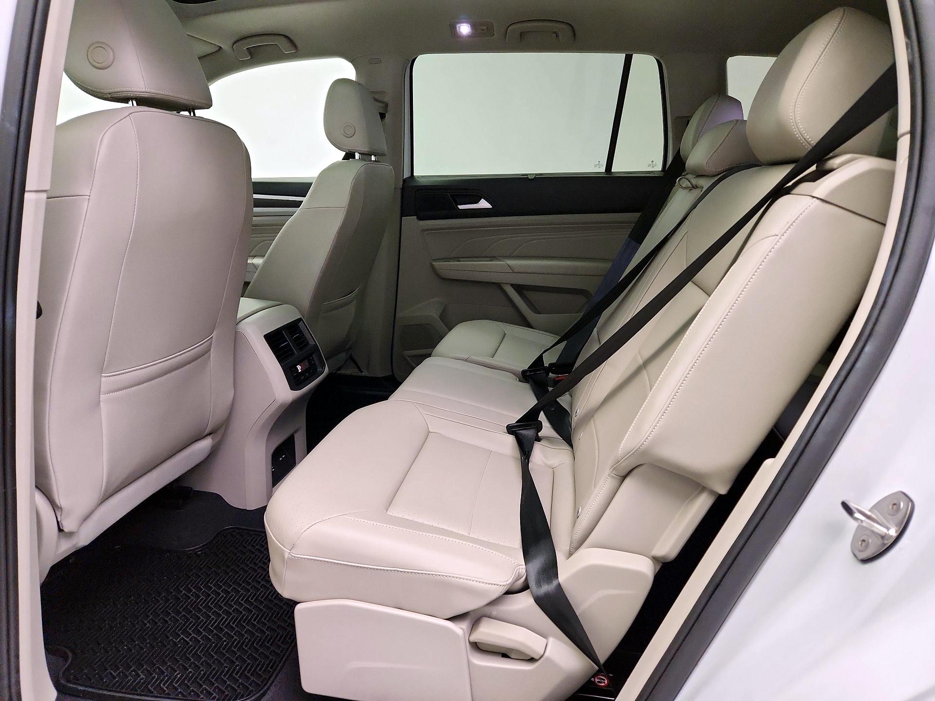 Thumbnail: 2022 Volkswagen Atlas - 20