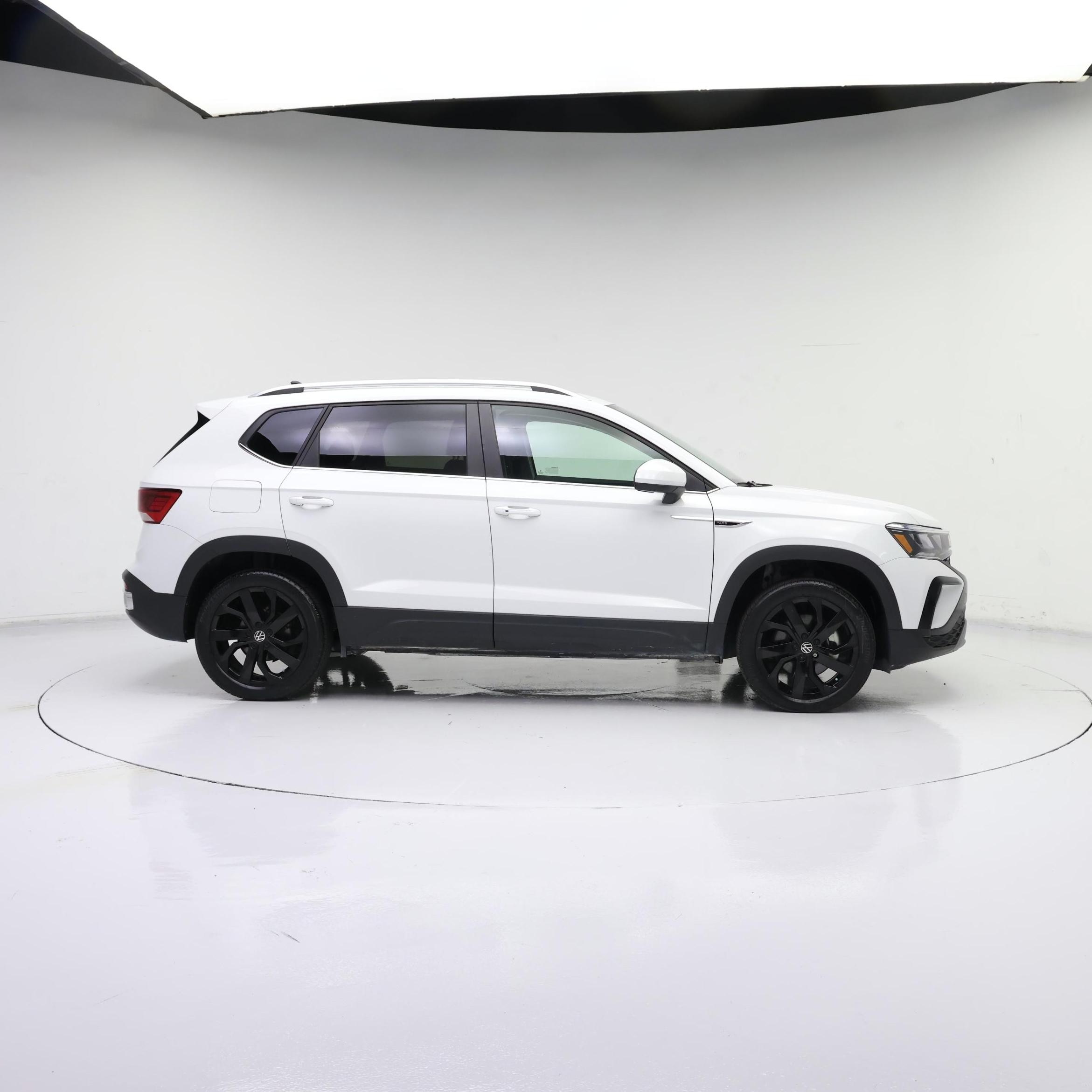 Thumbnail: 2023 Volkswagen Taos - 7