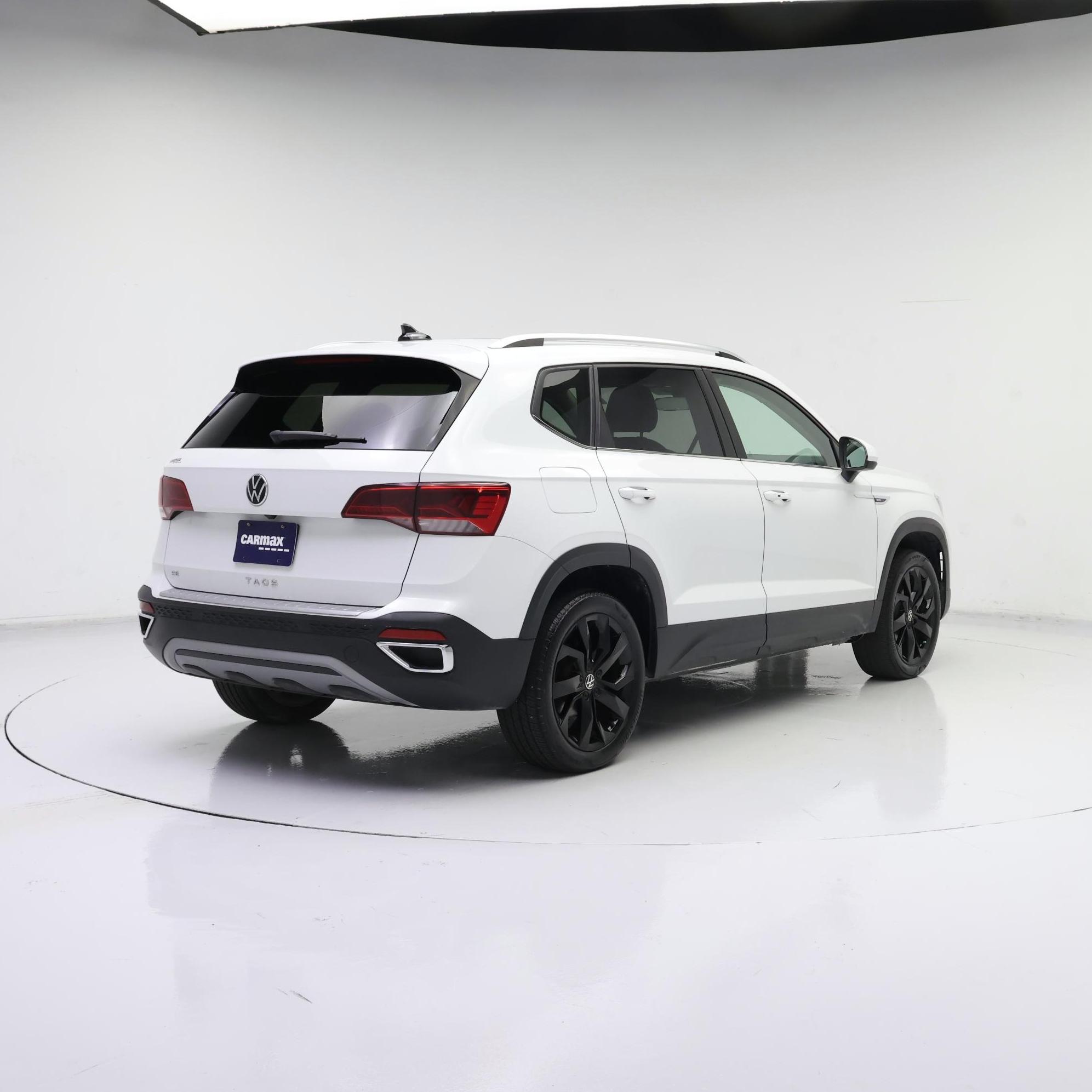 Thumbnail: 2023 Volkswagen Taos - 8