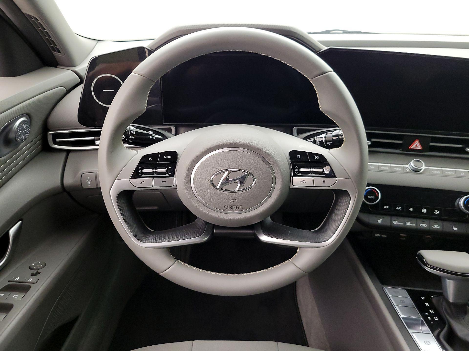 Thumbnail: 2023 Hyundai Elantra - 10