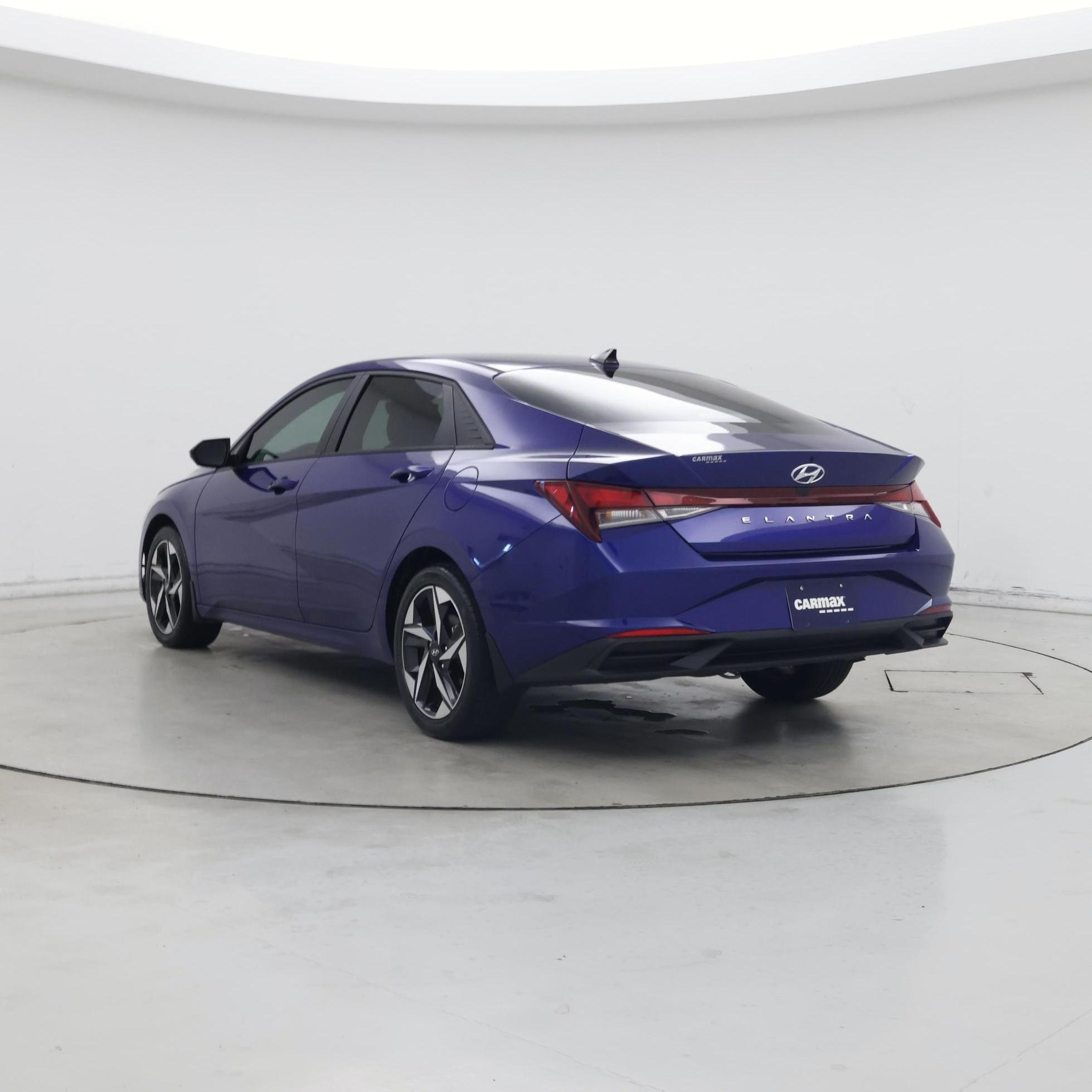 Thumbnail: 2023 Hyundai Elantra - 2
