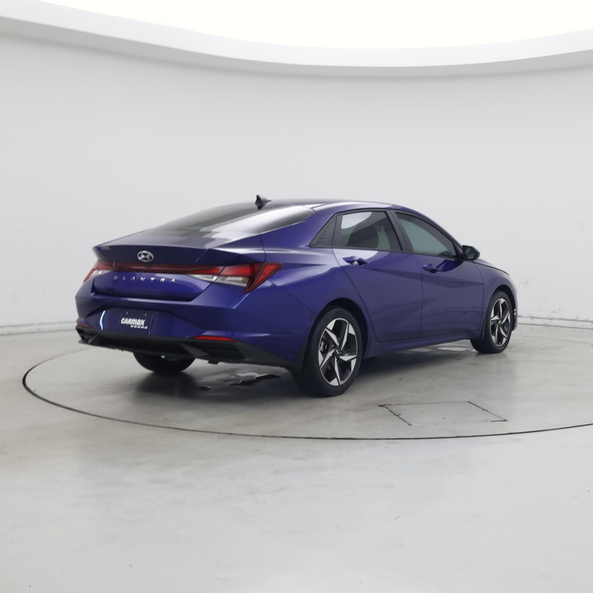 Thumbnail: 2023 Hyundai Elantra - 8