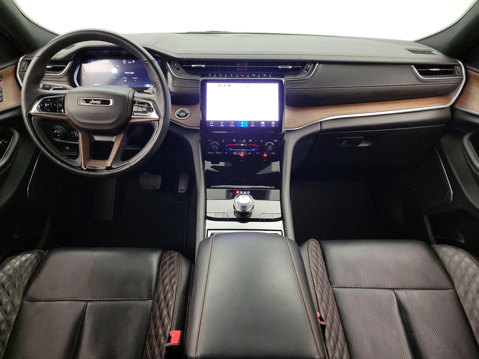 Thumbnail: 2023 Jeep Grand Cherokee L - 9