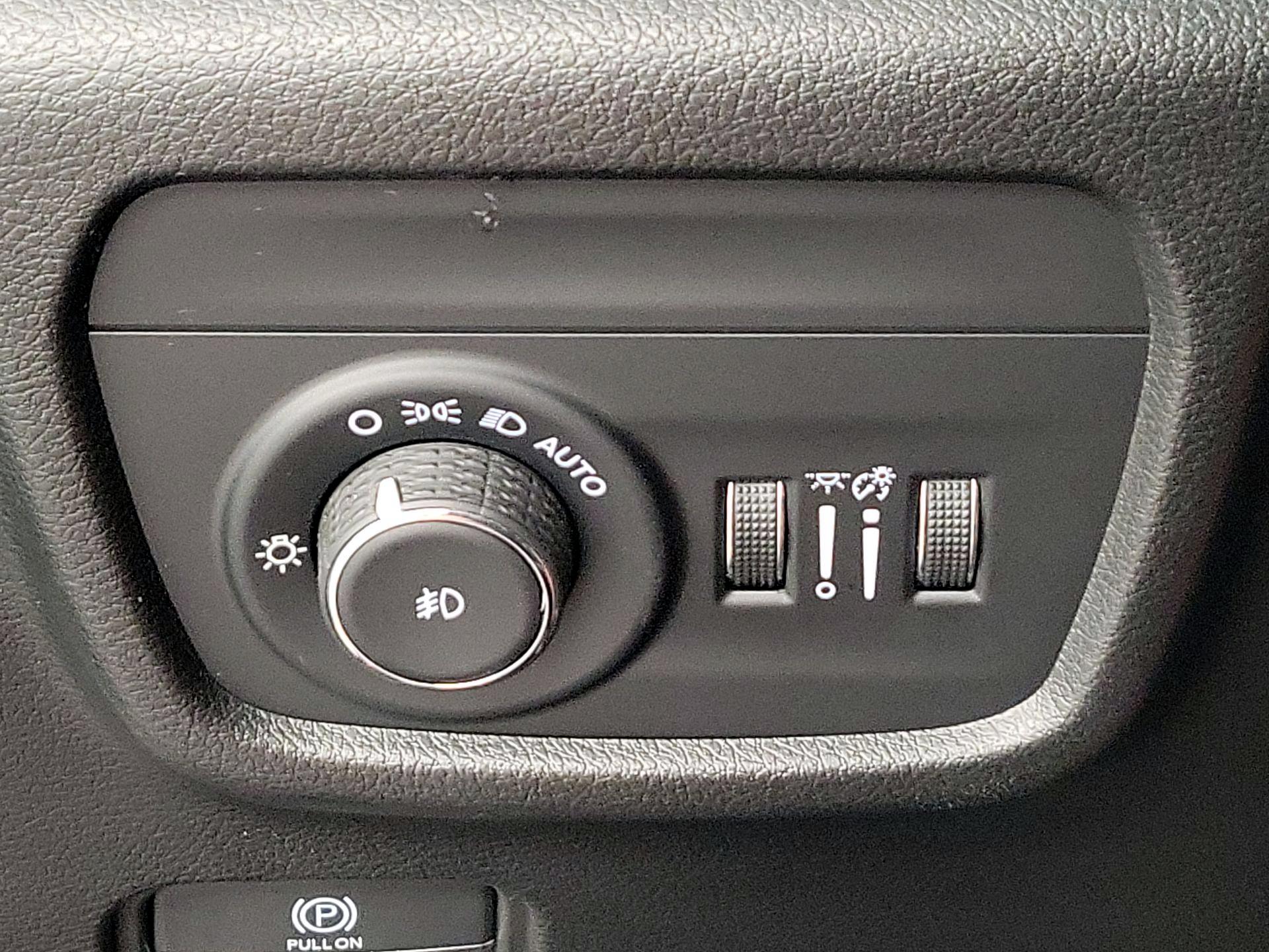 Thumbnail: 2023 Jeep Grand Cherokee L - 13