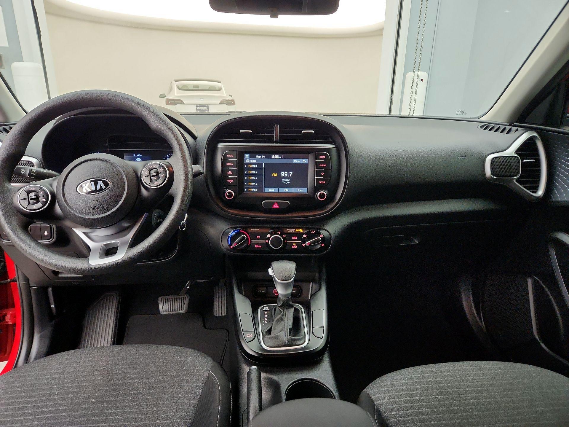 Thumbnail: 2021 Kia Soul - 9