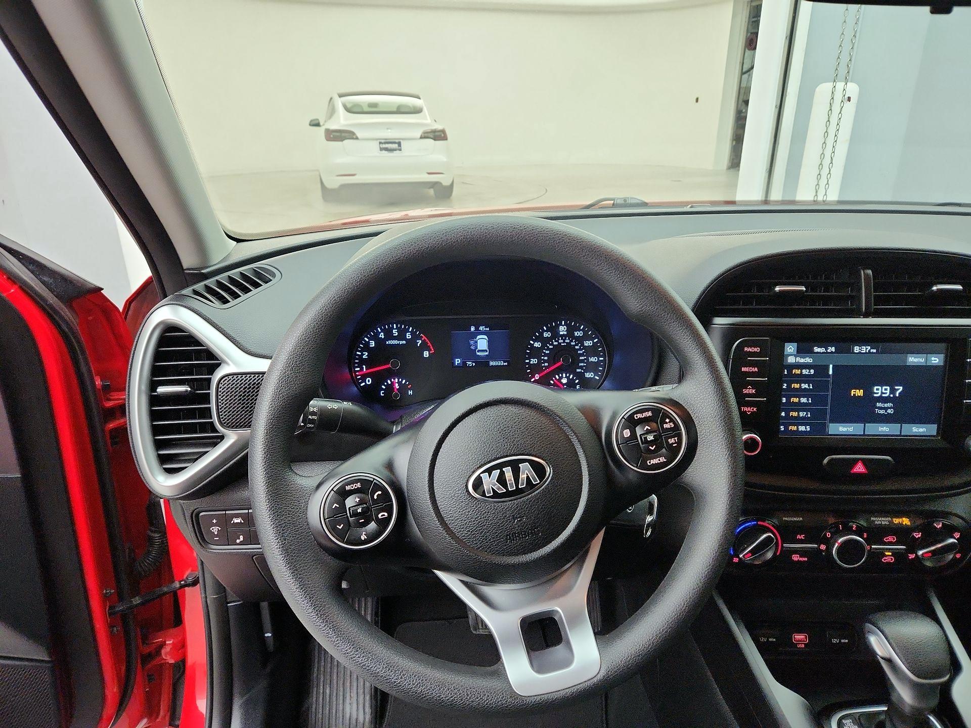 Thumbnail: 2021 Kia Soul - 10