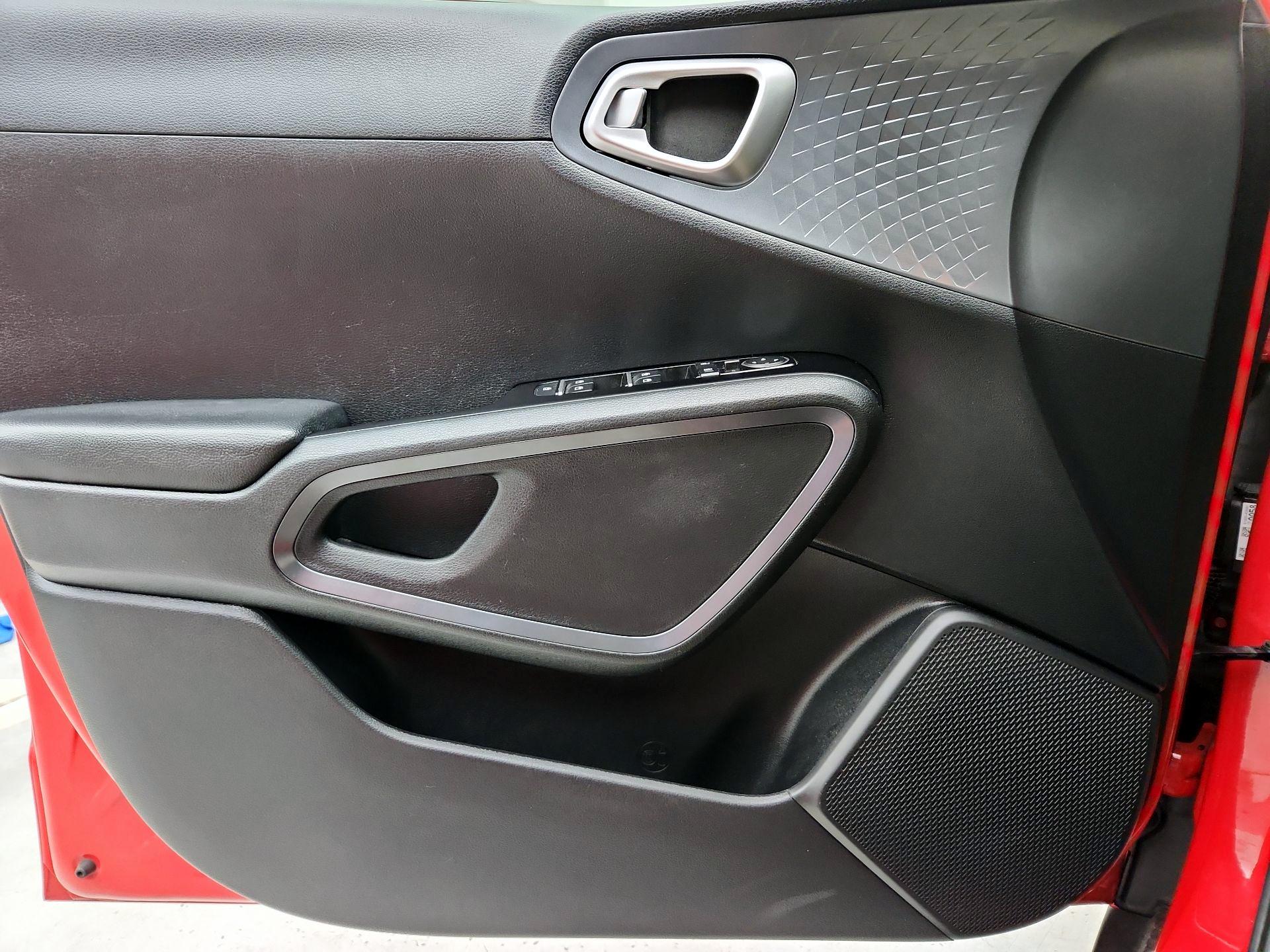 Thumbnail: 2021 Kia Soul - 12