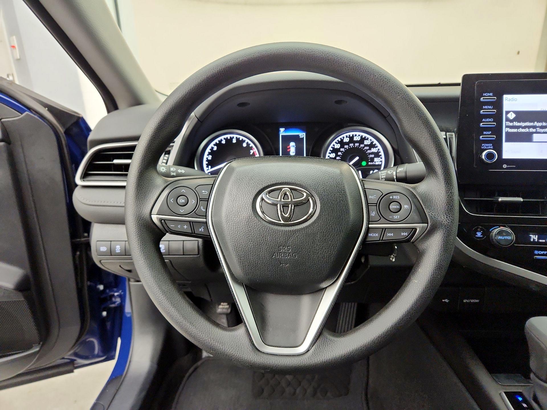 Thumbnail: 2023 Toyota Camry - 10