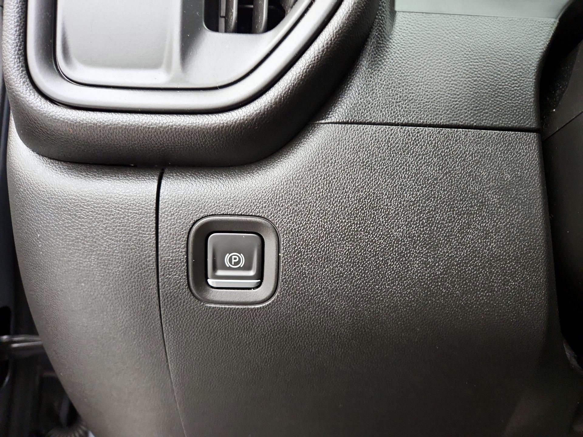 Thumbnail: 2021 Chevrolet Silverado 1500 - 13