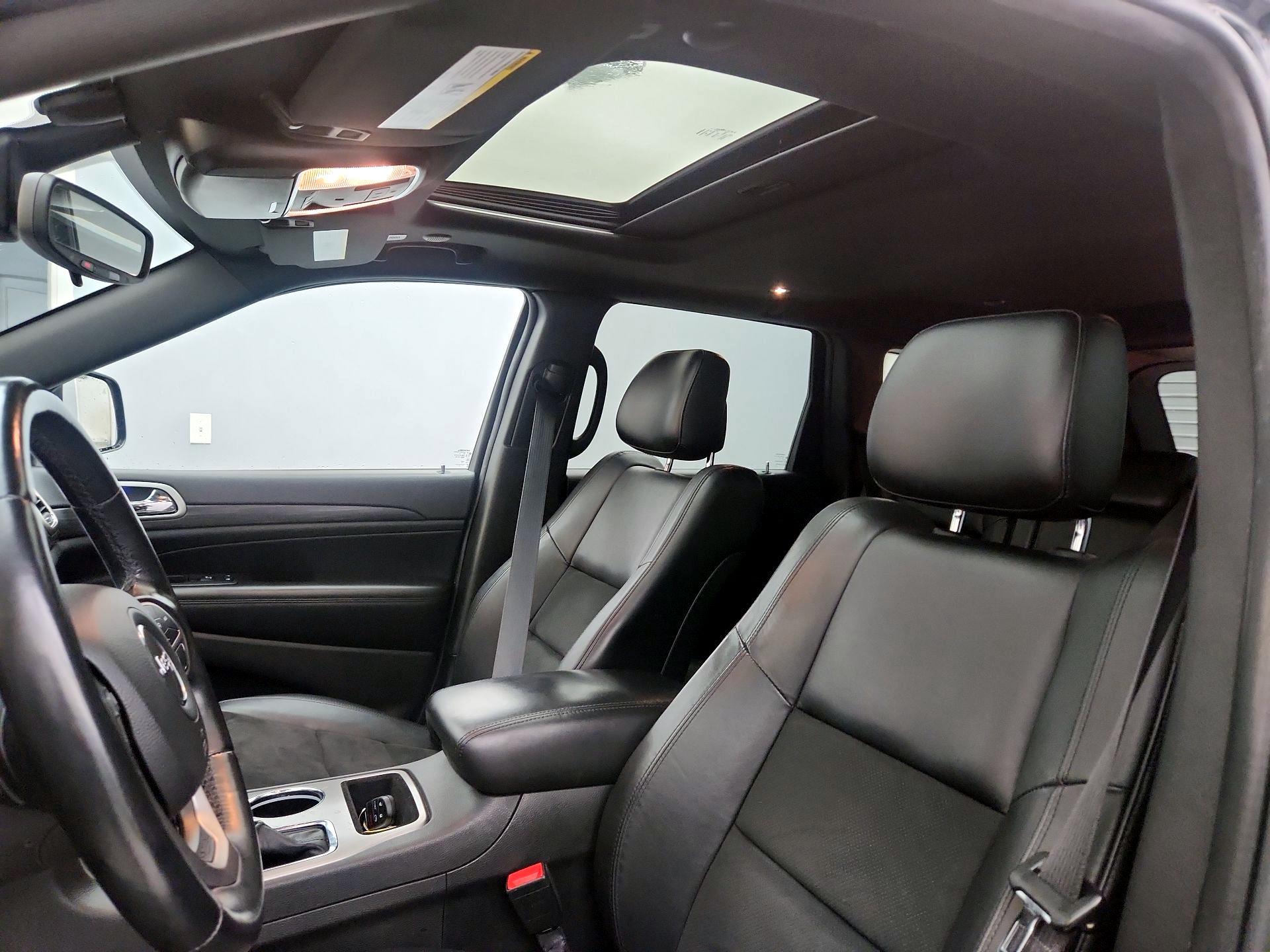 Thumbnail: 2021 Jeep Grand Cherokee - 20