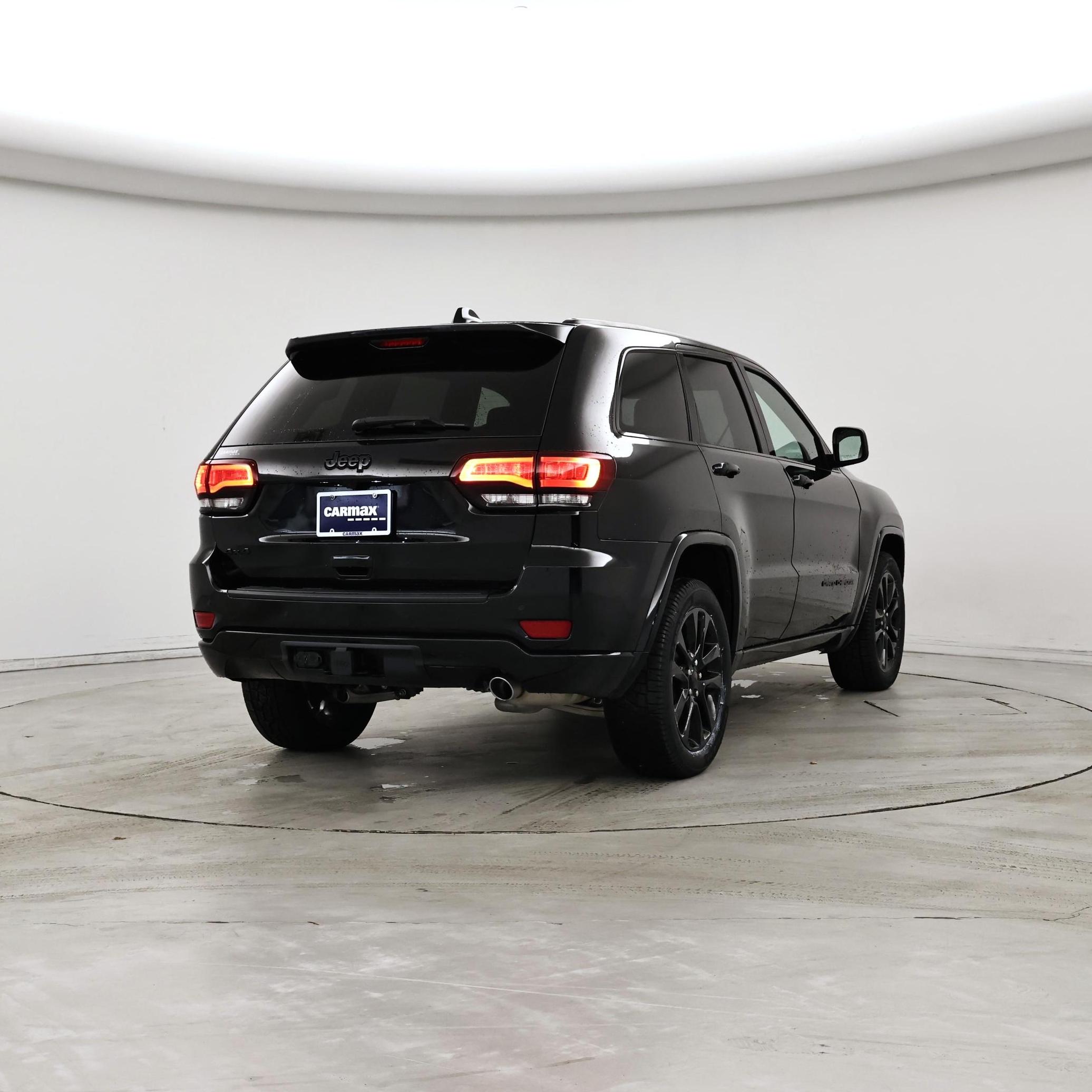 Thumbnail: 2021 Jeep Grand Cherokee - 8