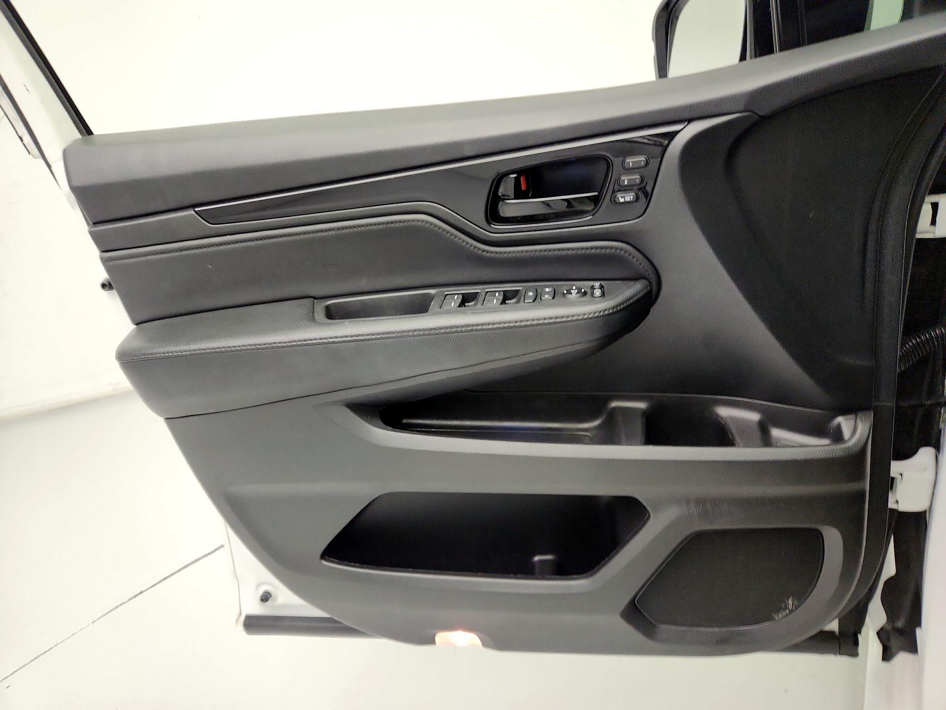 Thumbnail: 2022 Honda Odyssey - 12