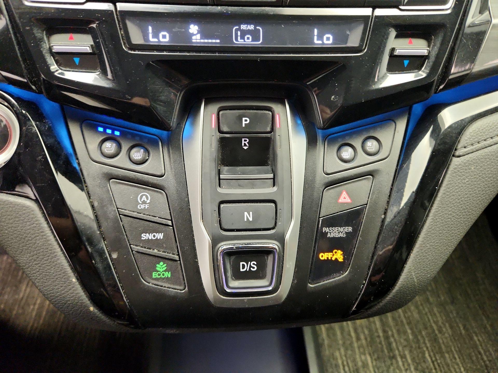 Thumbnail: 2022 Honda Odyssey - 18