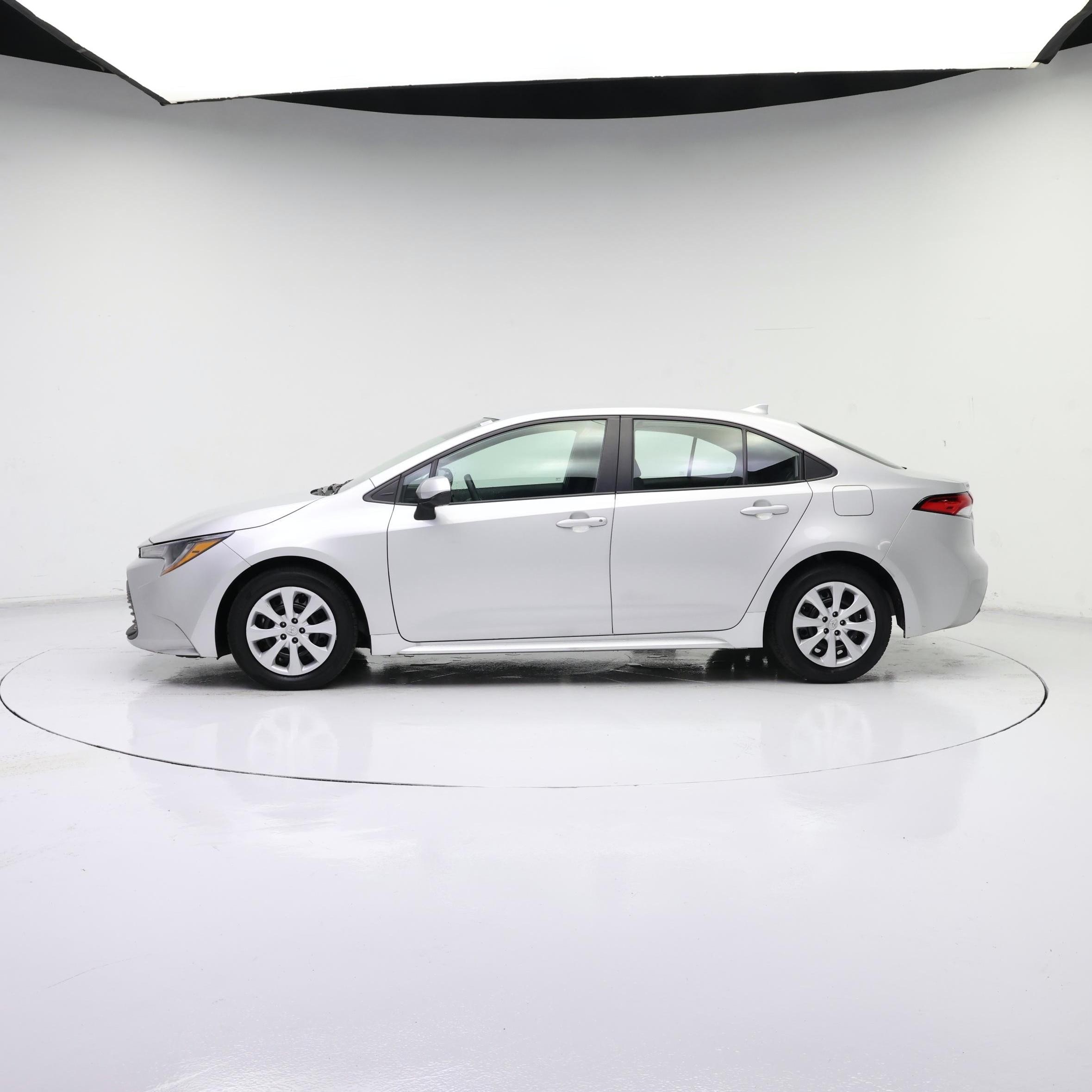 Thumbnail: 2024 Toyota Corolla - 3