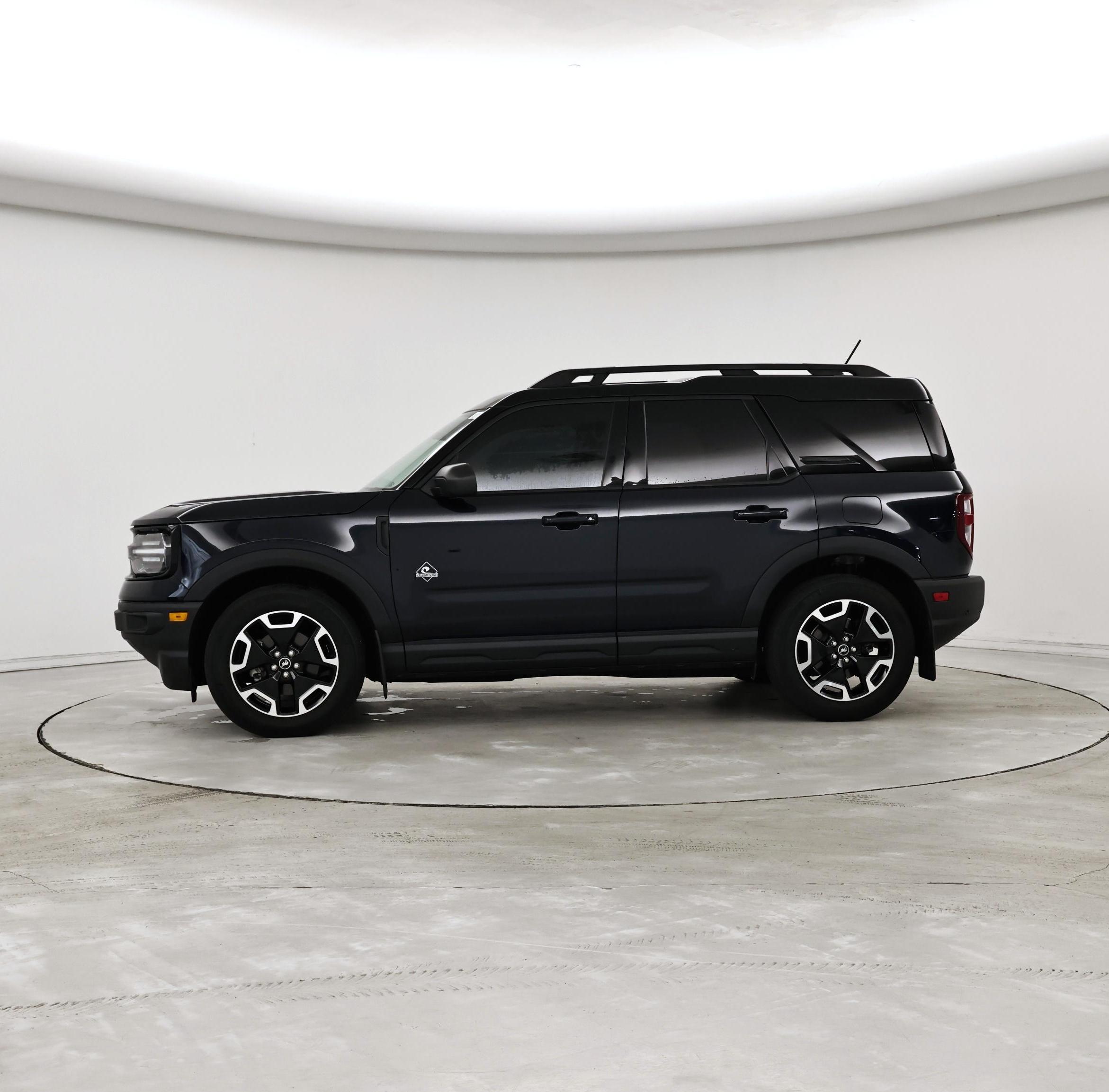 Thumbnail: 2023 Ford Bronco Sport - 3