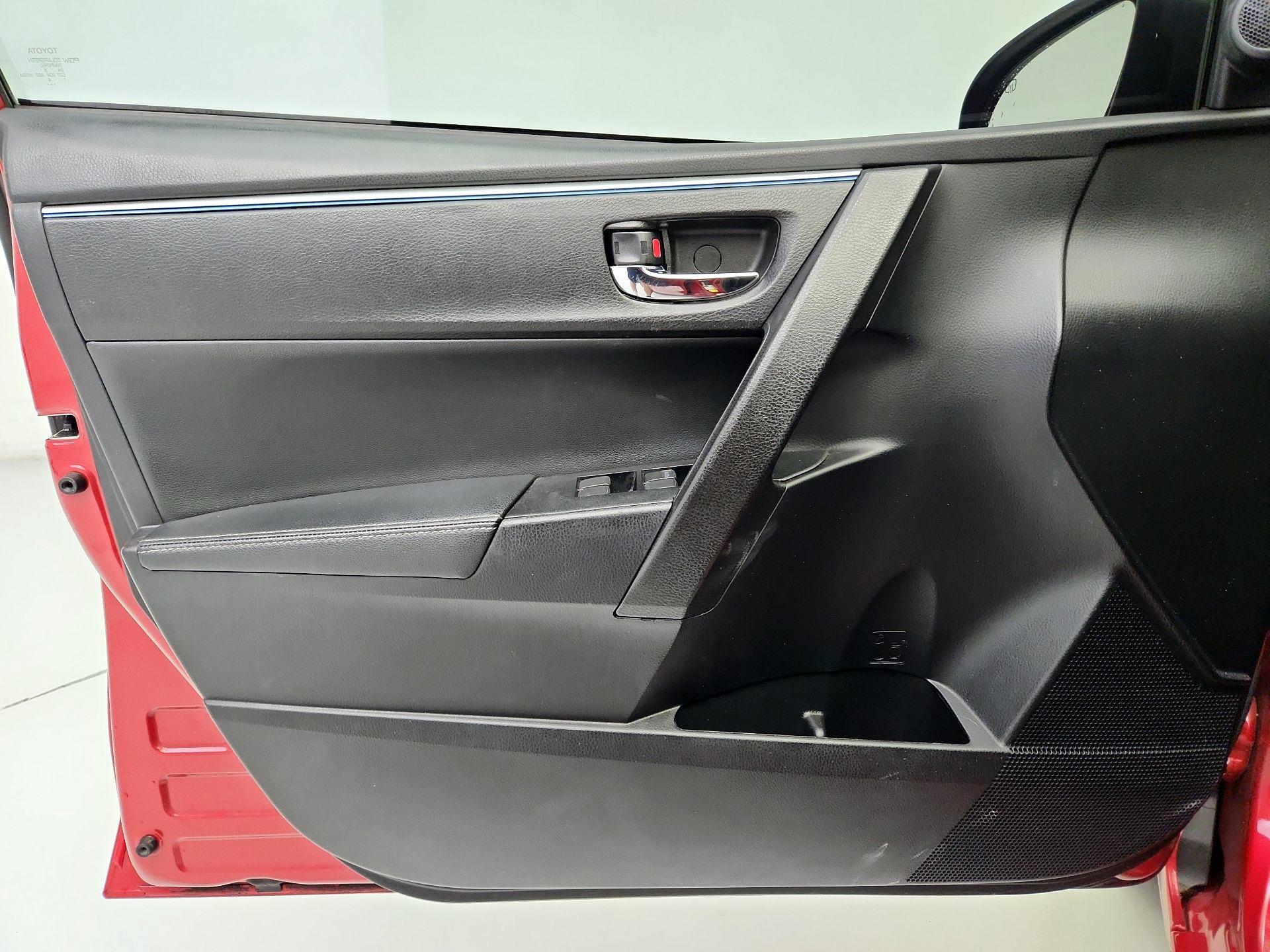 Thumbnail: 2016 Toyota Corolla - 12