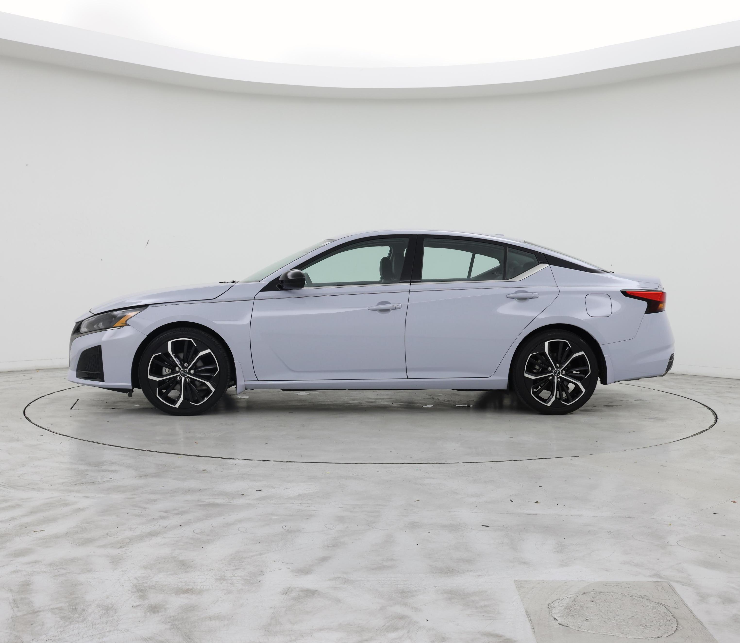 Thumbnail: 2023 Nissan Altima - 3