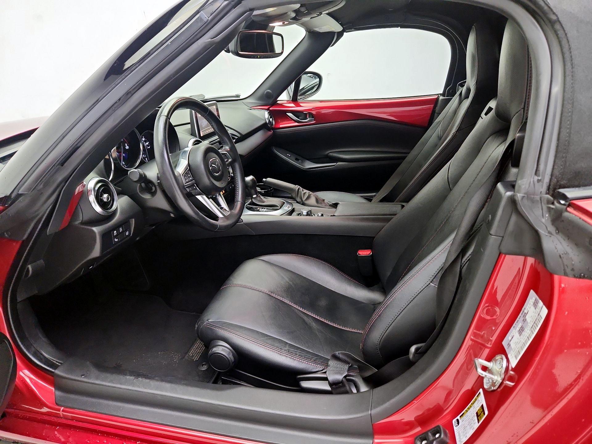 Thumbnail: 2017 Mazda MX-5 Miata - 11