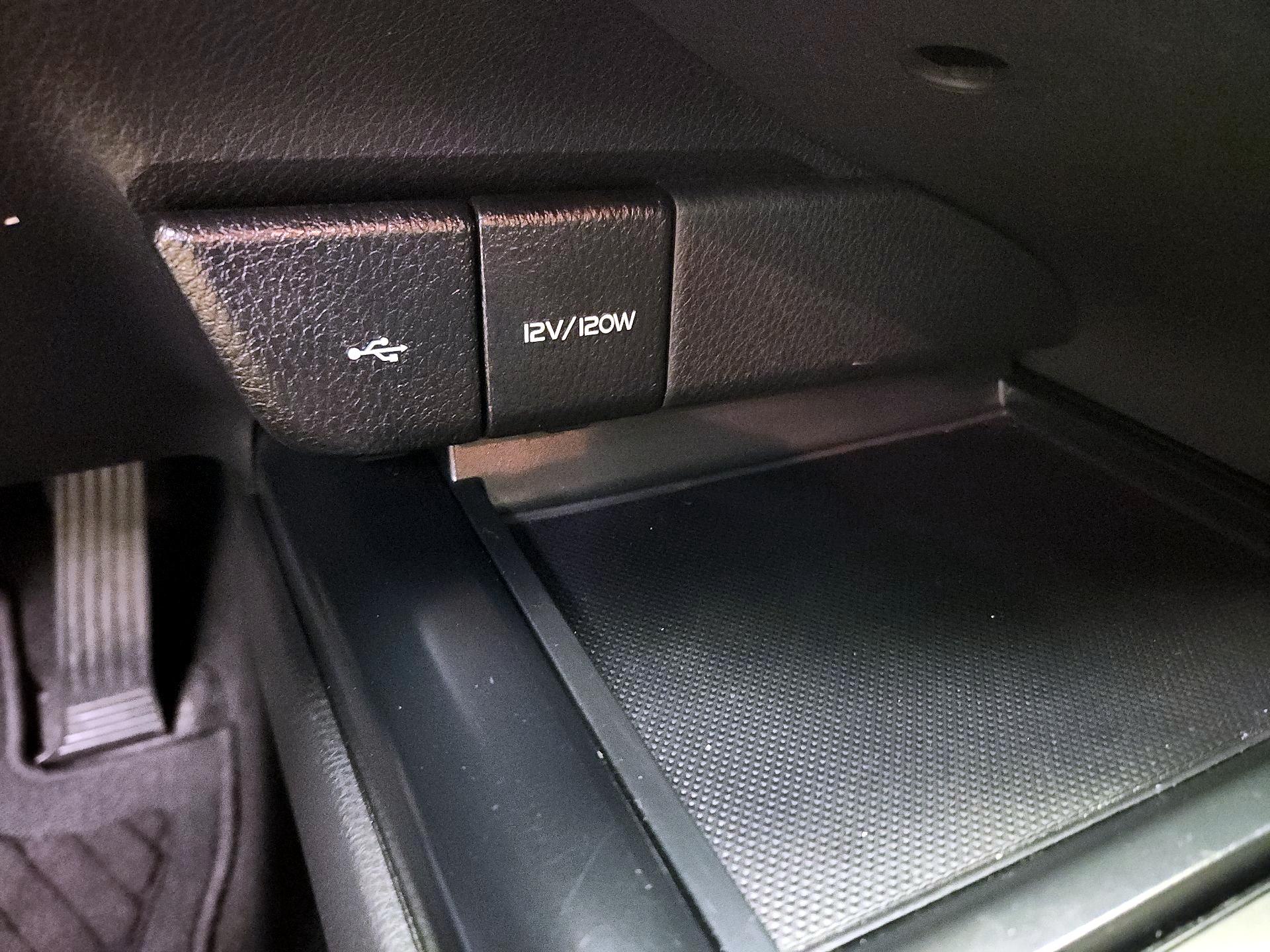 Thumbnail: 2020 Toyota Camry - 18