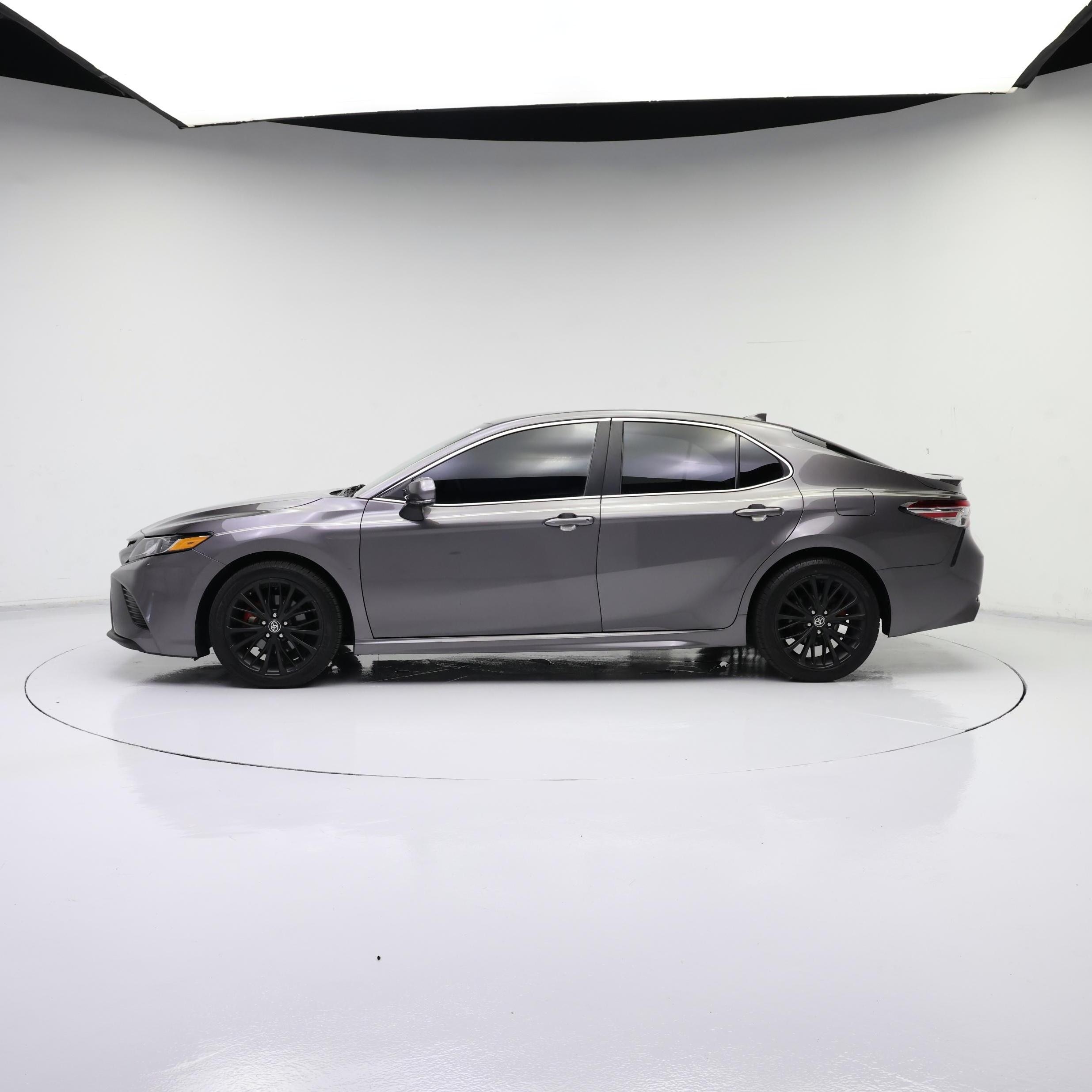 Thumbnail: 2020 Toyota Camry - 3