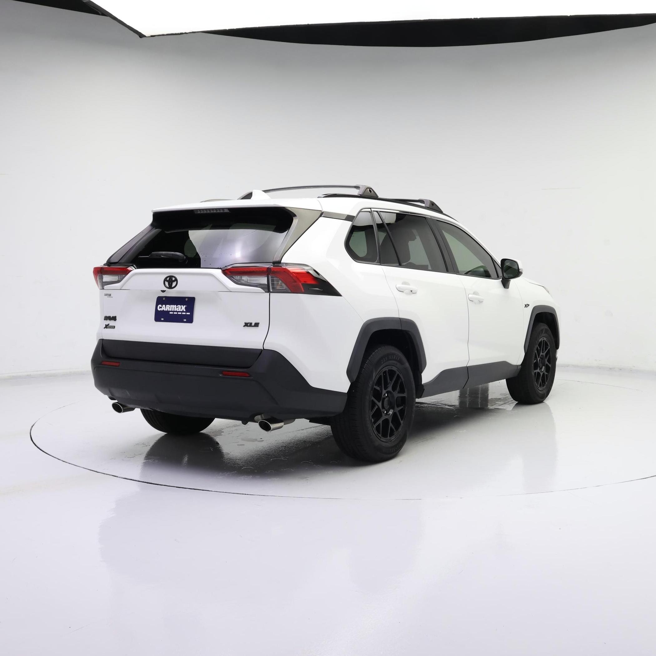 Thumbnail: 2020 Toyota RAV4 - 8