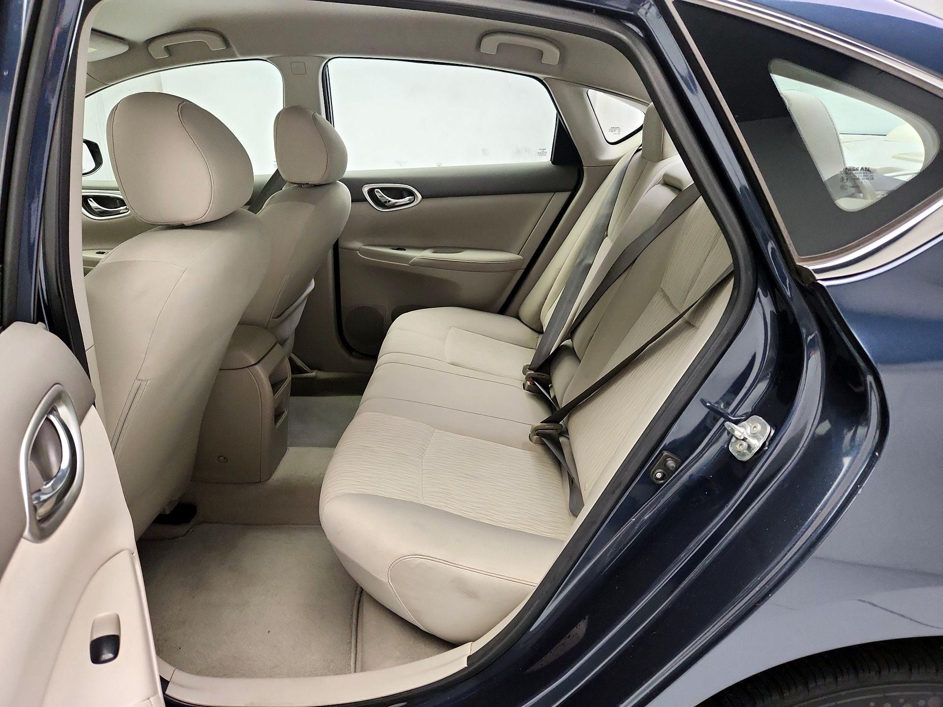 Thumbnail: 2014 Nissan Sentra - 18
