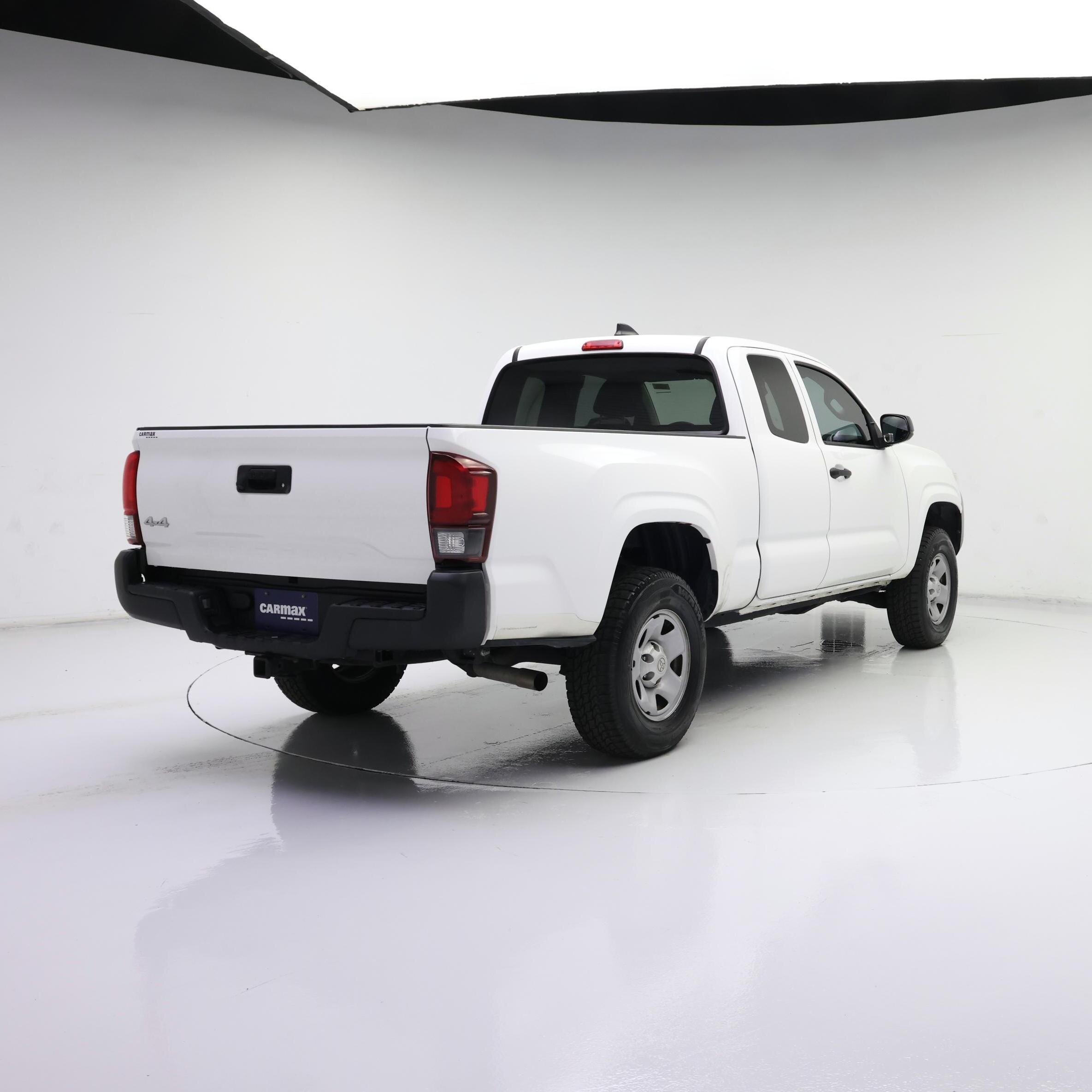 Thumbnail: 2023 Toyota Tacoma - 8