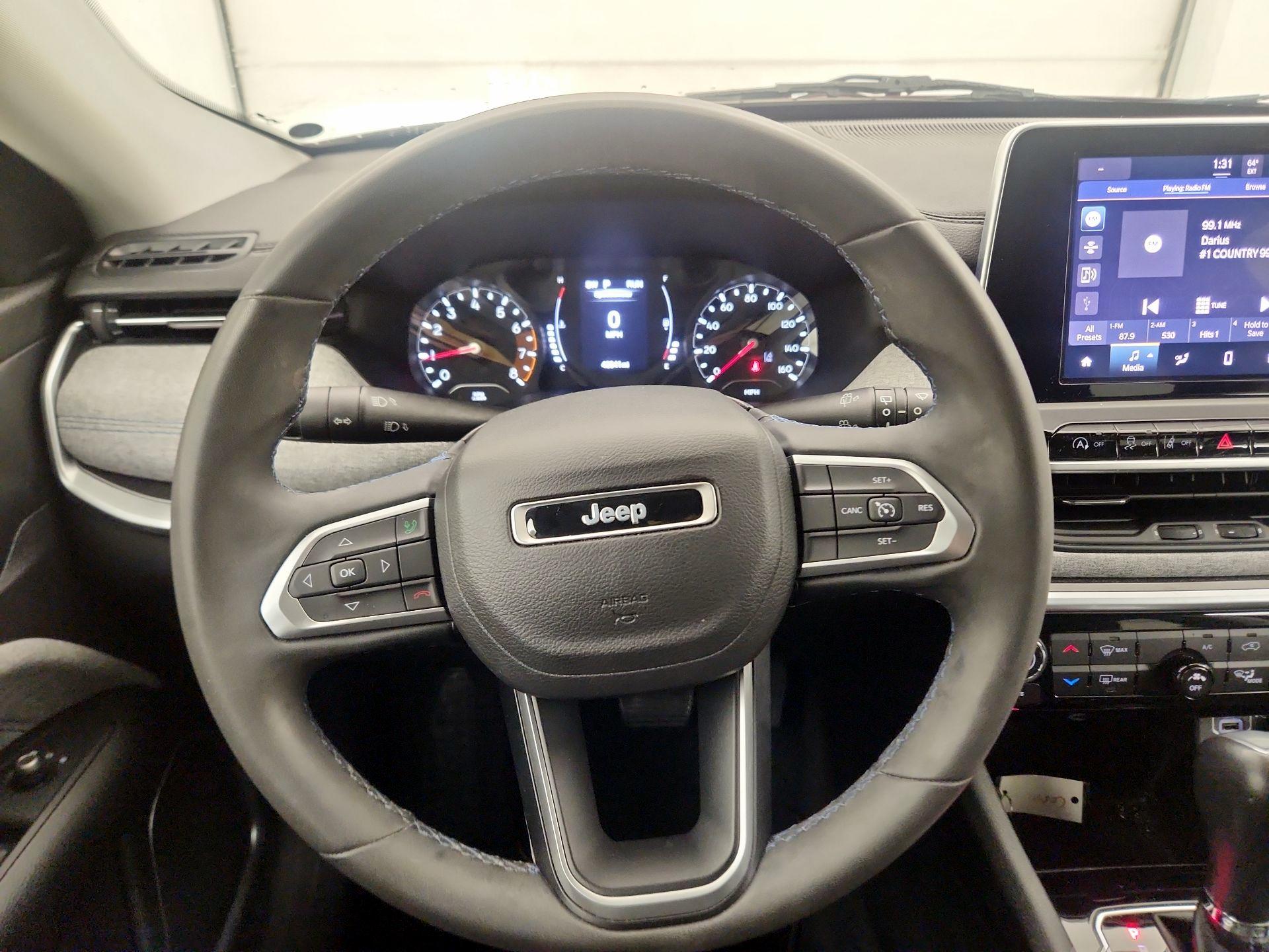 Thumbnail: 2022 Jeep Compass - 10