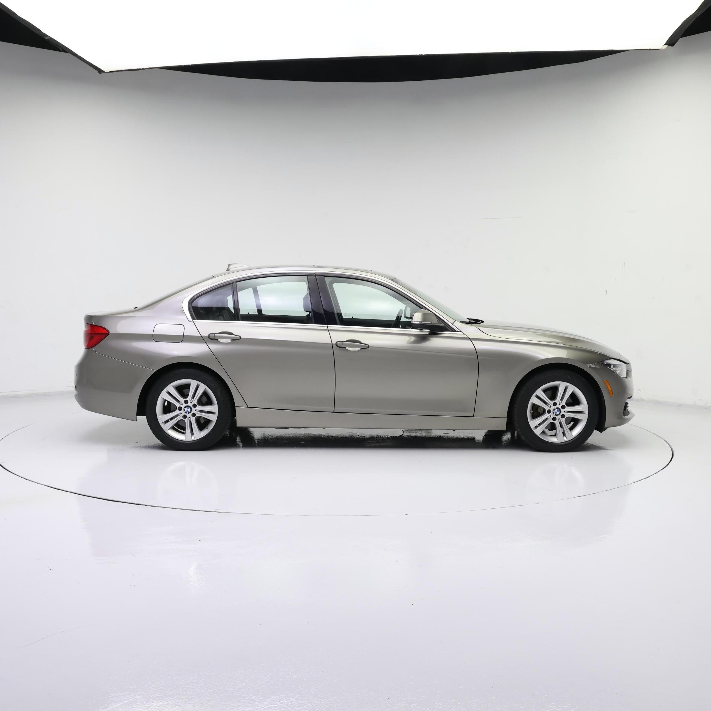 Thumbnail: 2016 BMW 3 Series - 7