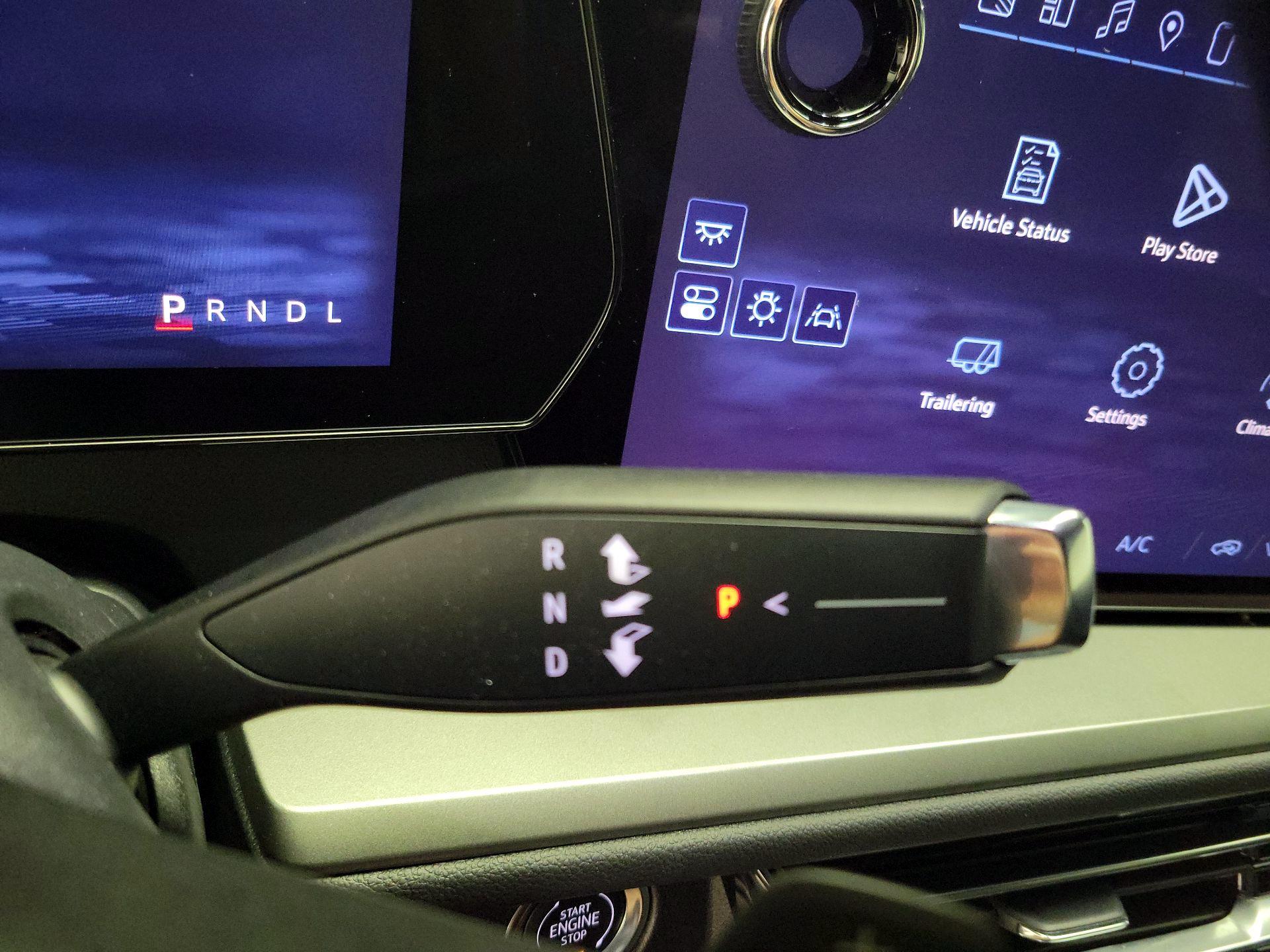 Thumbnail: 2025 Chevrolet Traverse - 18
