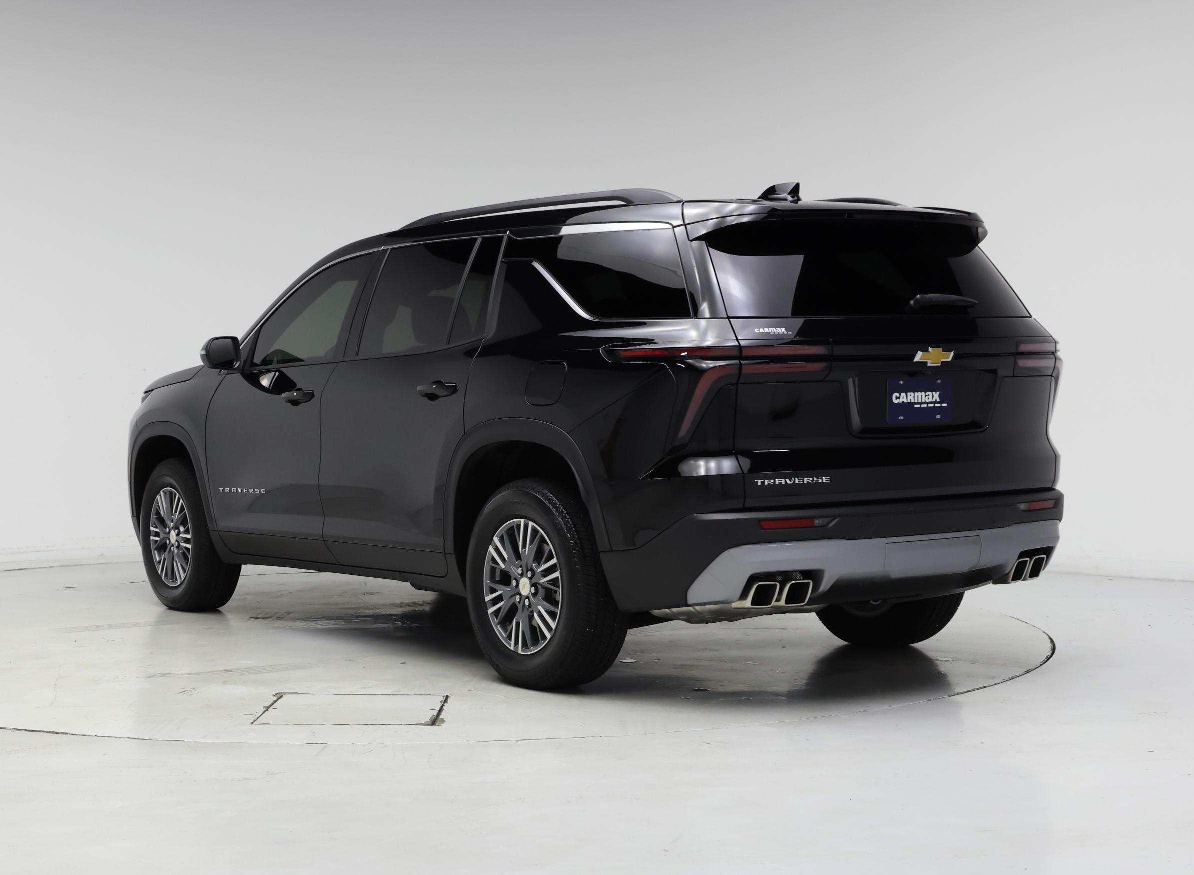 Thumbnail: 2025 Chevrolet Traverse - 2