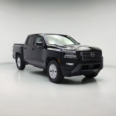 Black 2023 Nissan Frontier SV