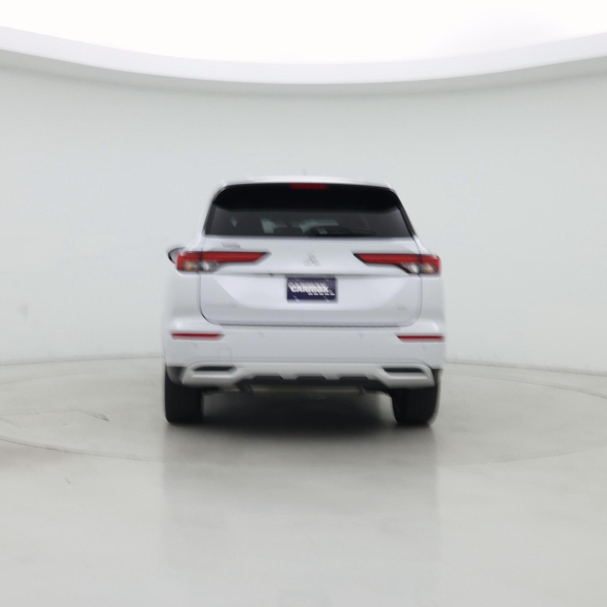 Thumbnail: 2024 Mitsubishi Outlander - 6