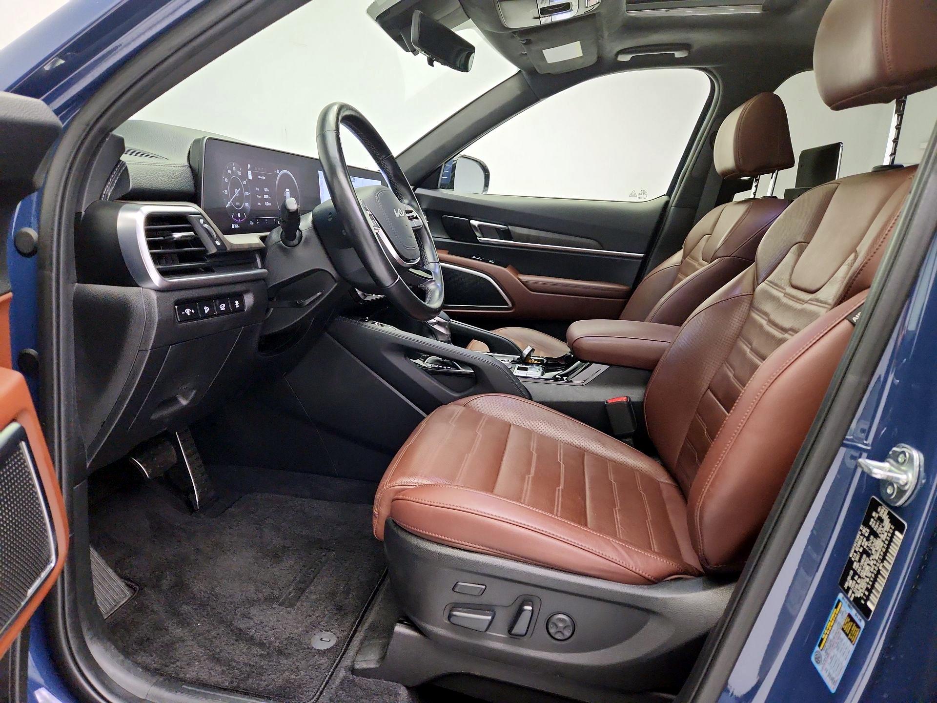 Thumbnail: 2023 Kia Telluride - 11
