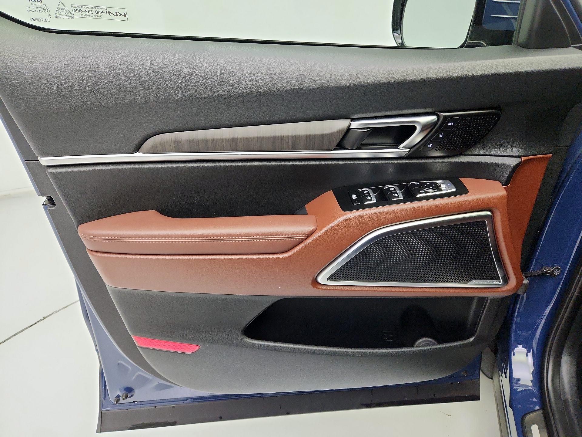 Thumbnail: 2023 Kia Telluride - 12