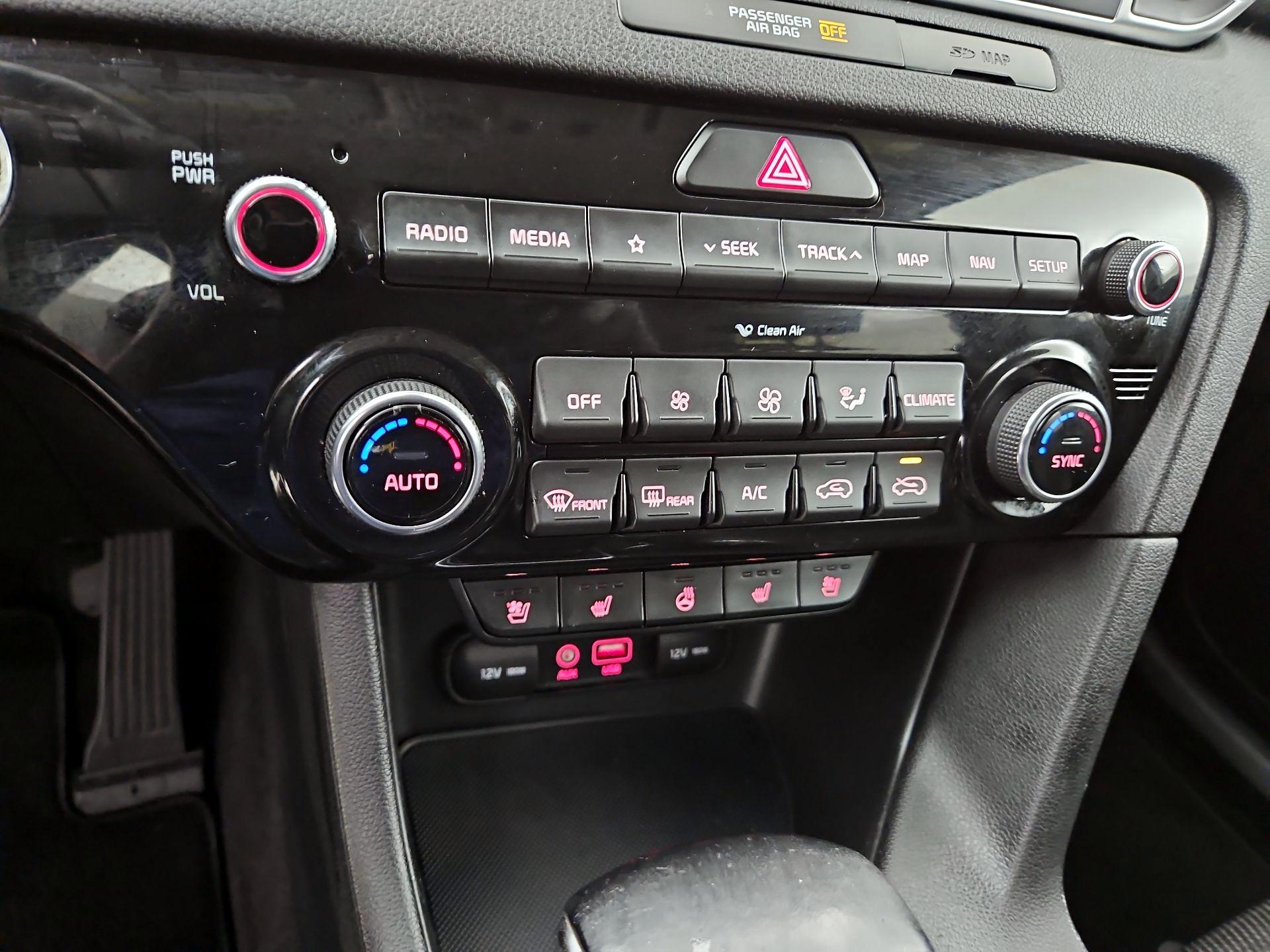 Thumbnail: 2019 Kia Sportage - 17