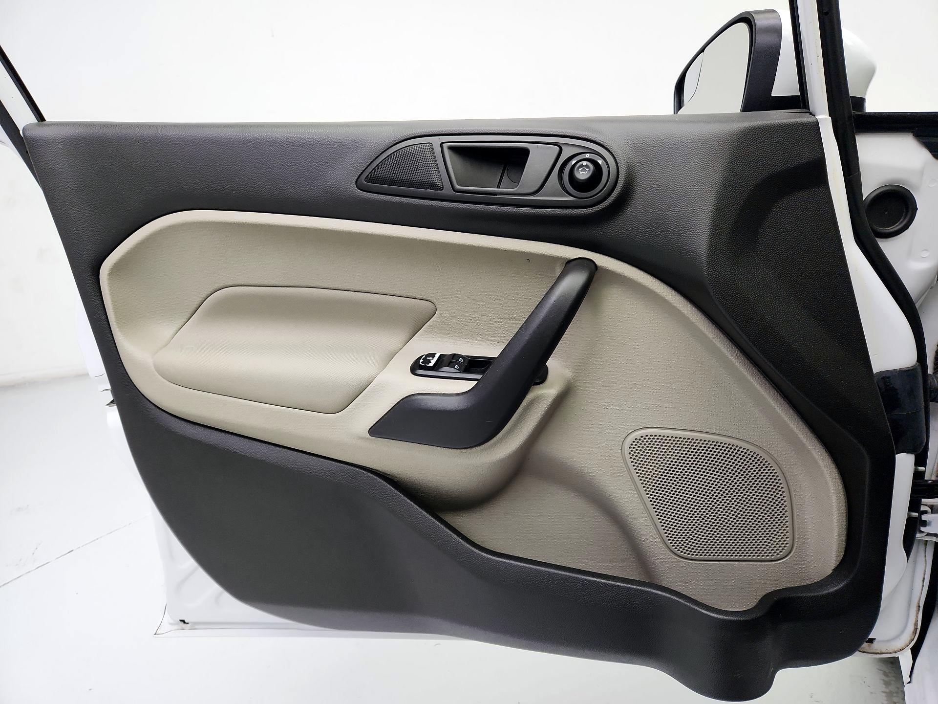 Thumbnail: 2019 Ford Fiesta - 12