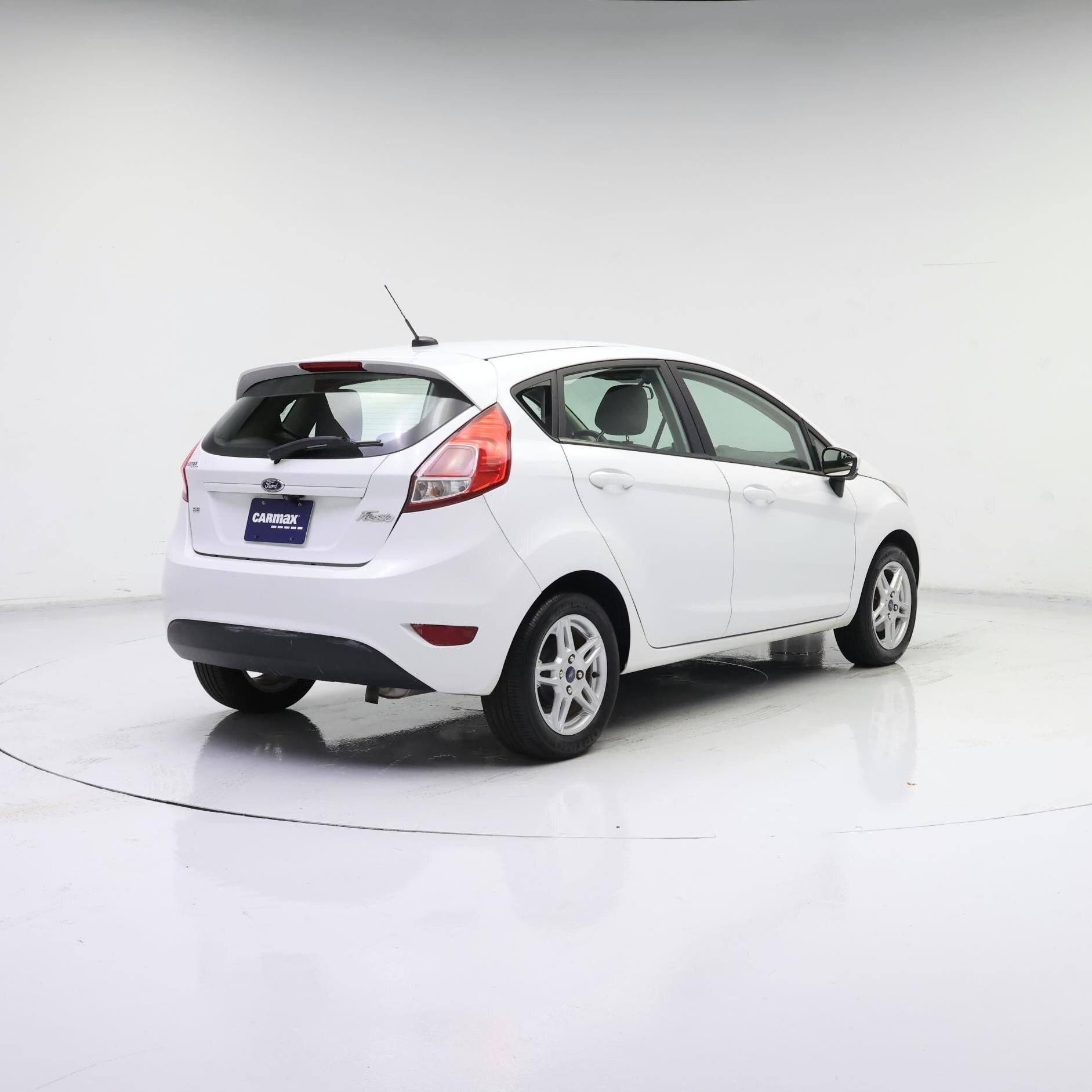 Thumbnail: 2019 Ford Fiesta - 8