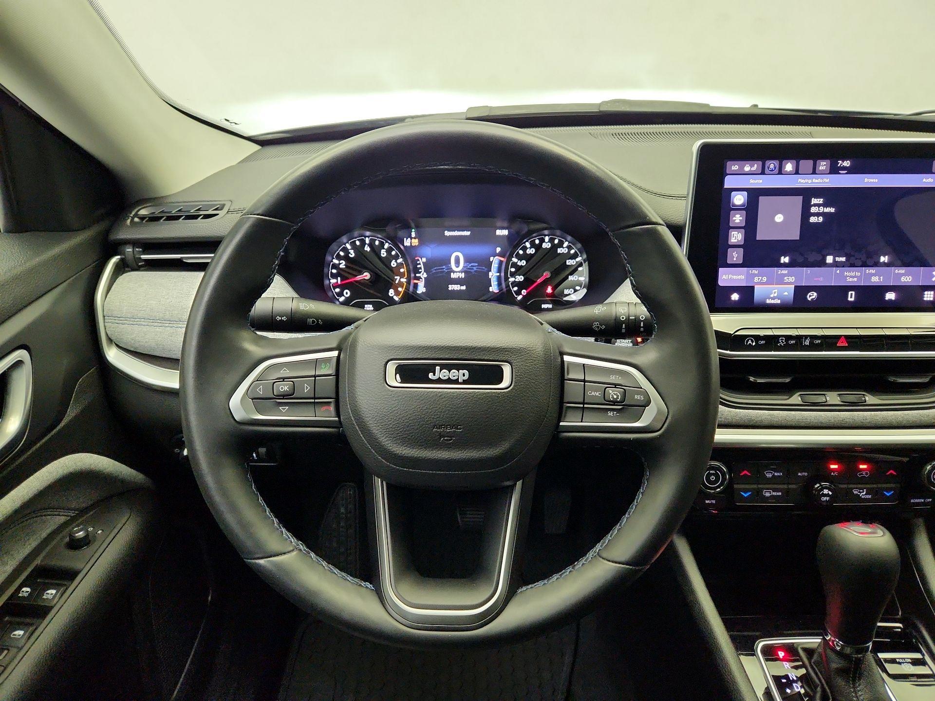 Thumbnail: 2022 Jeep Compass - 10